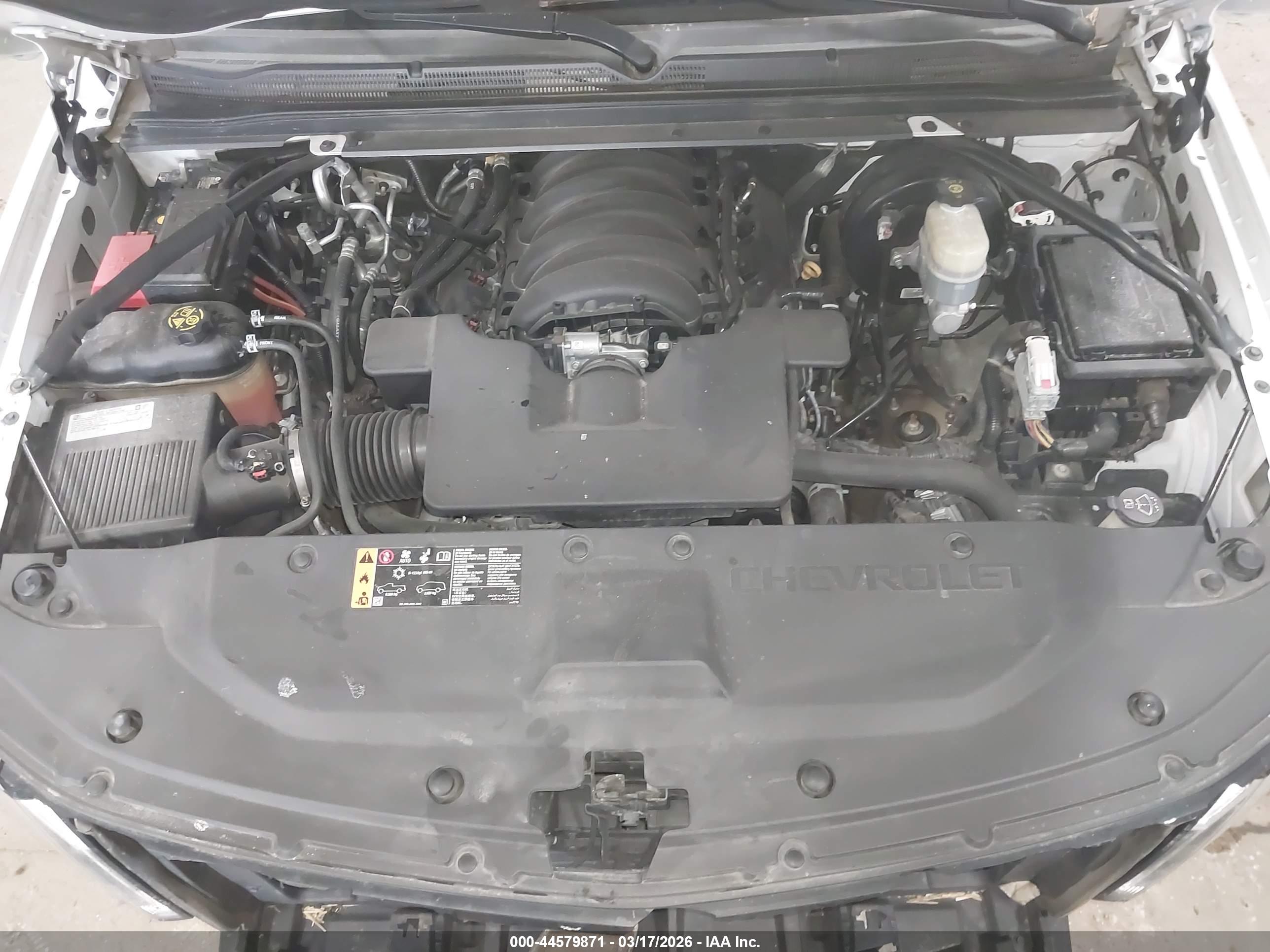 CHEVROLET SUBURBAN image 10