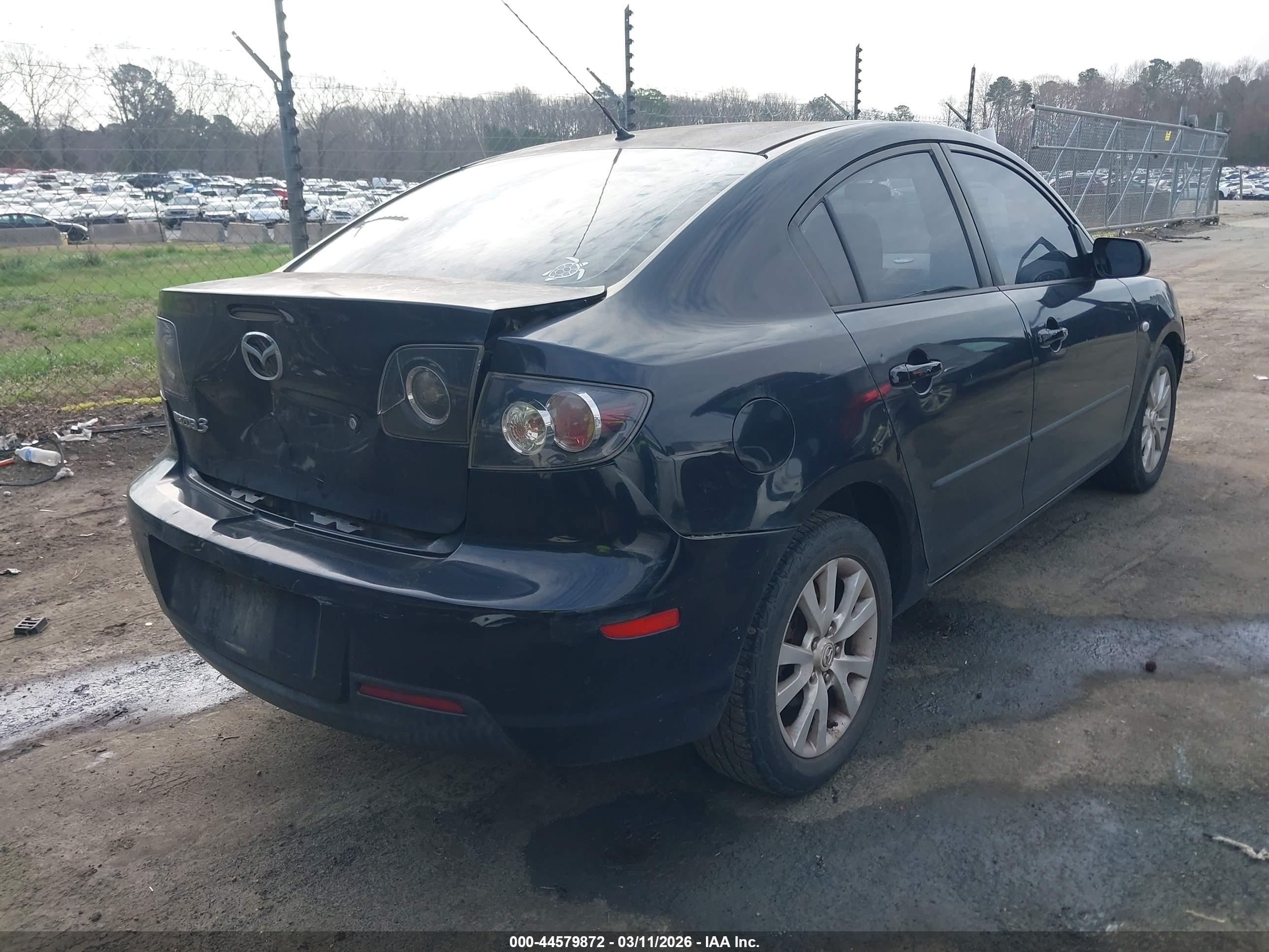 MAZDA MAZDA3 image 4