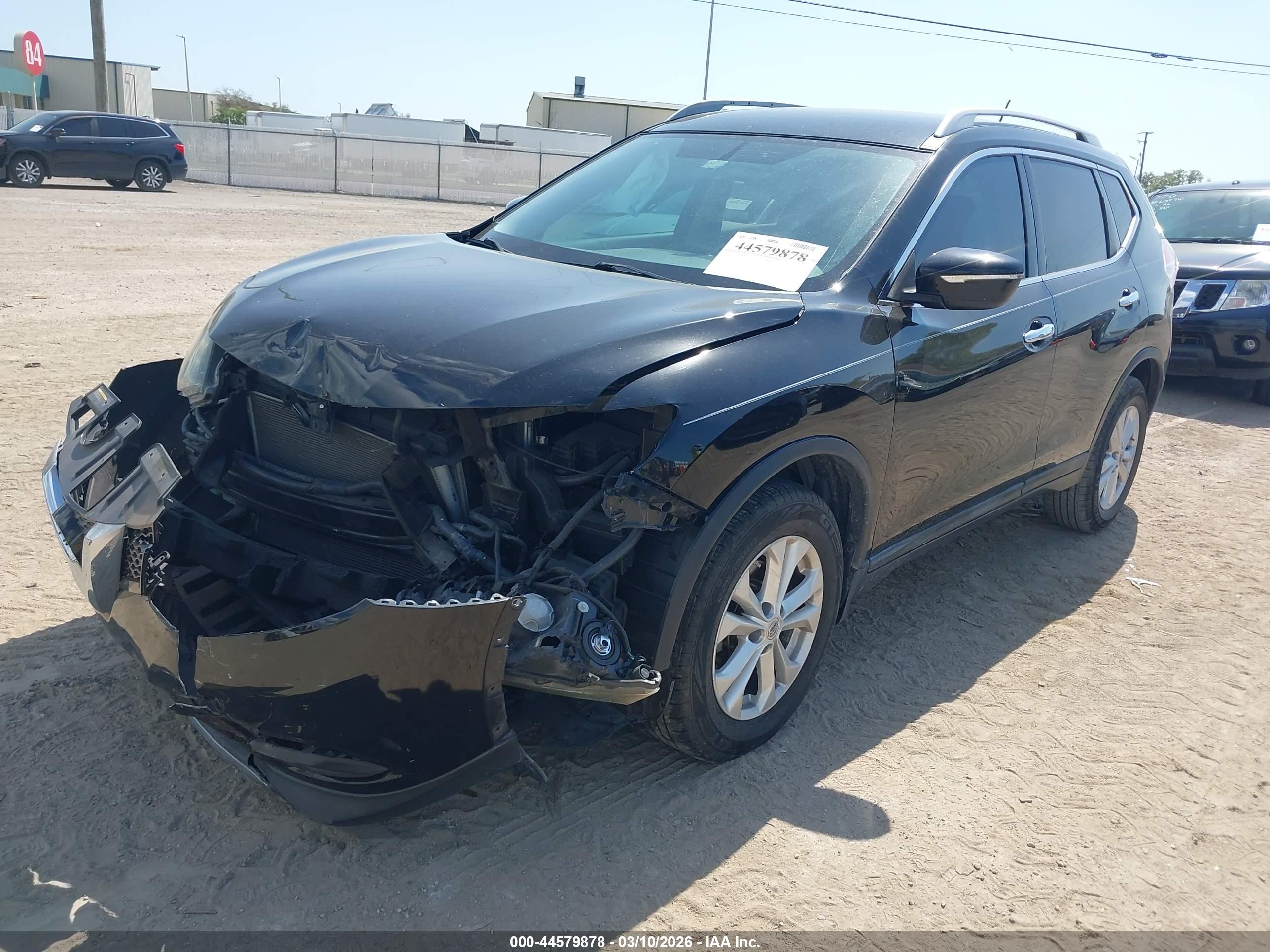 NISSAN ROGUE image 2