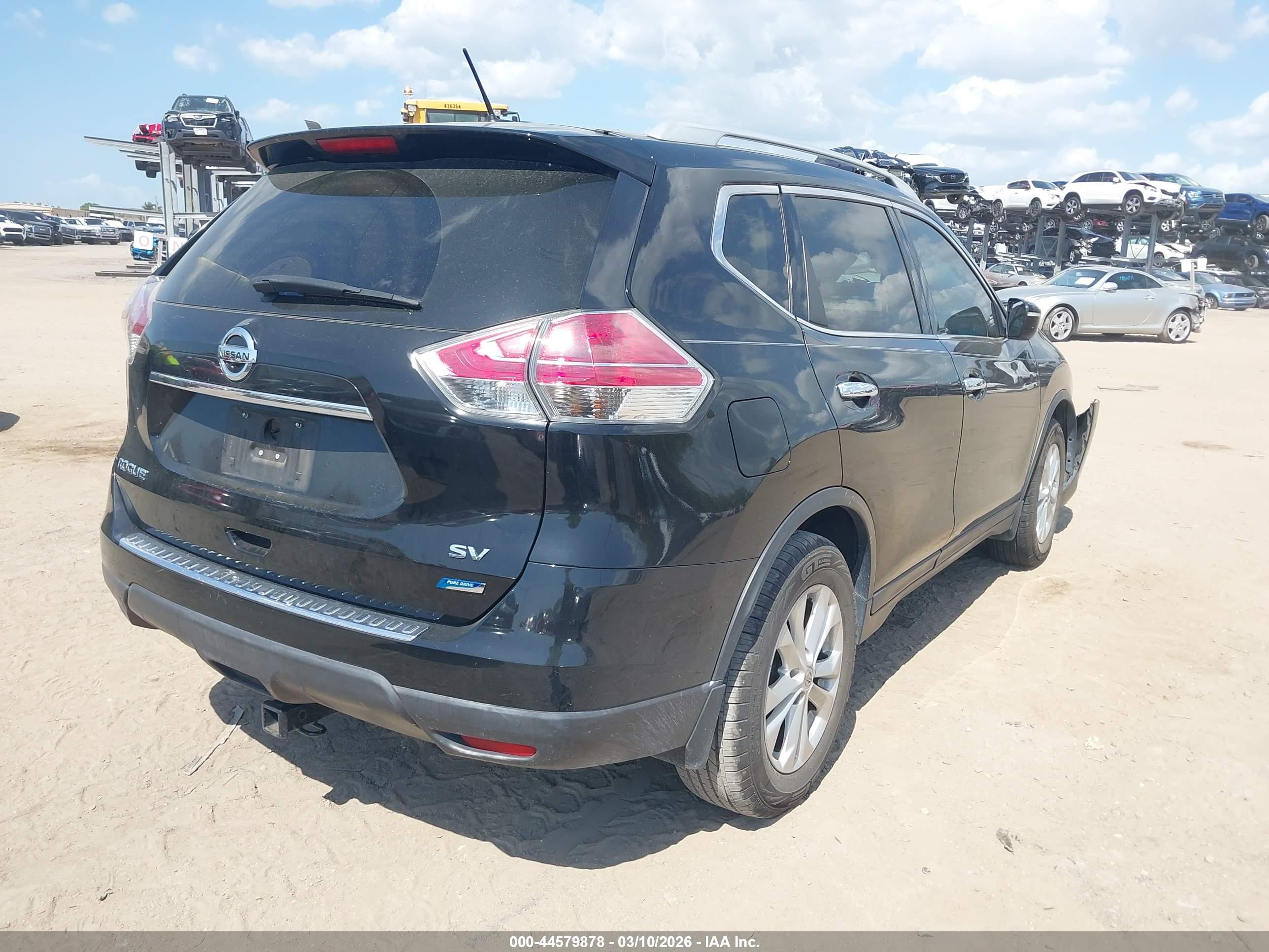 NISSAN ROGUE image 4