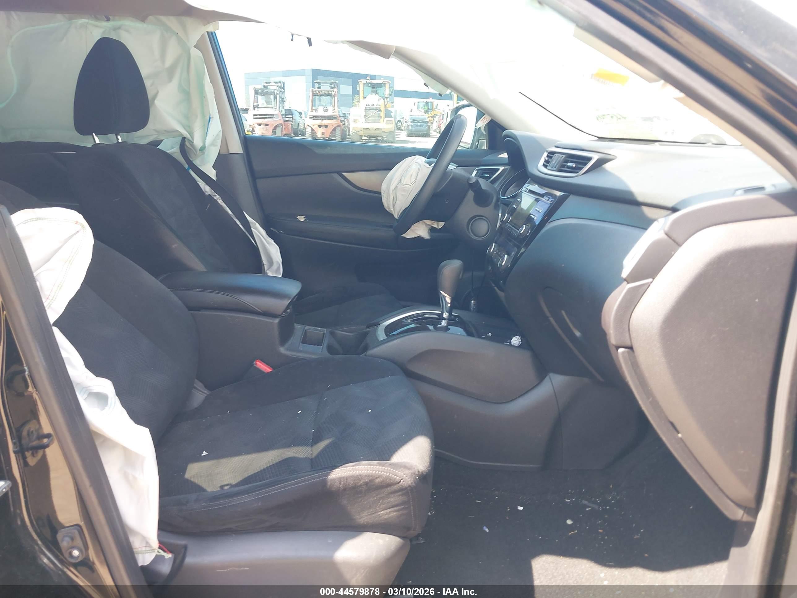 NISSAN ROGUE image 5