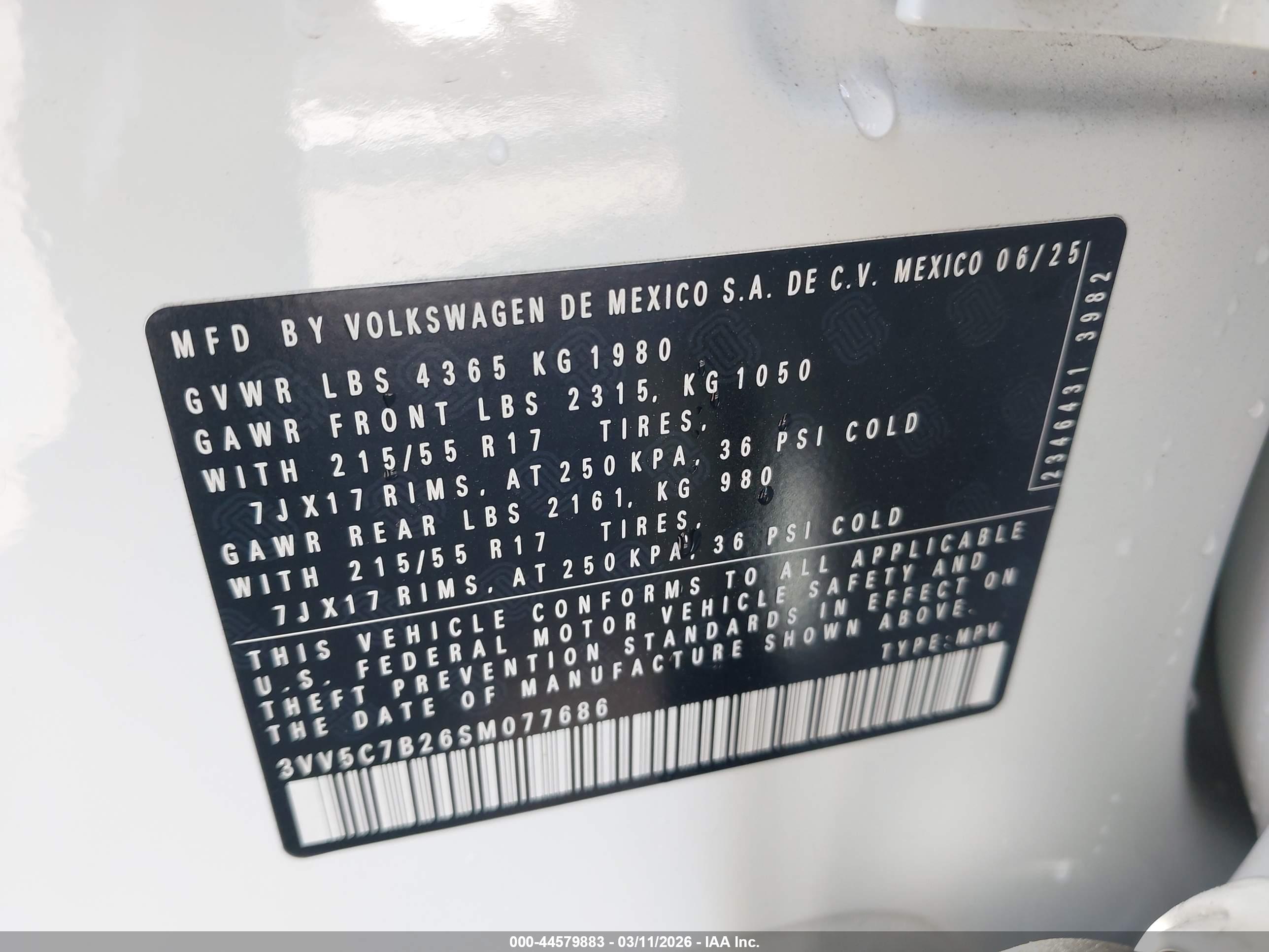 VOLKSWAGEN TAOS image 9
