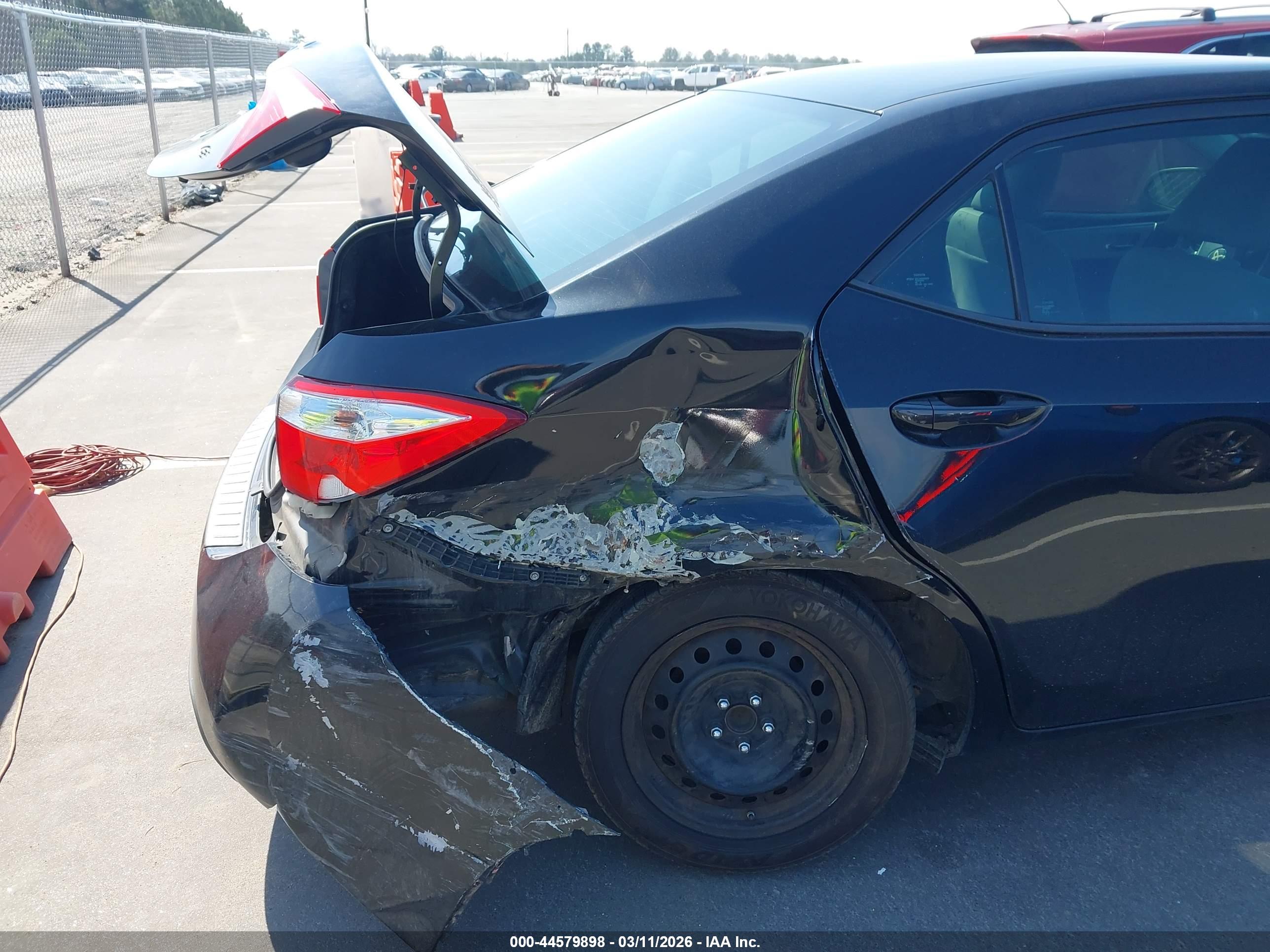 TOYOTA COROLLA image 6