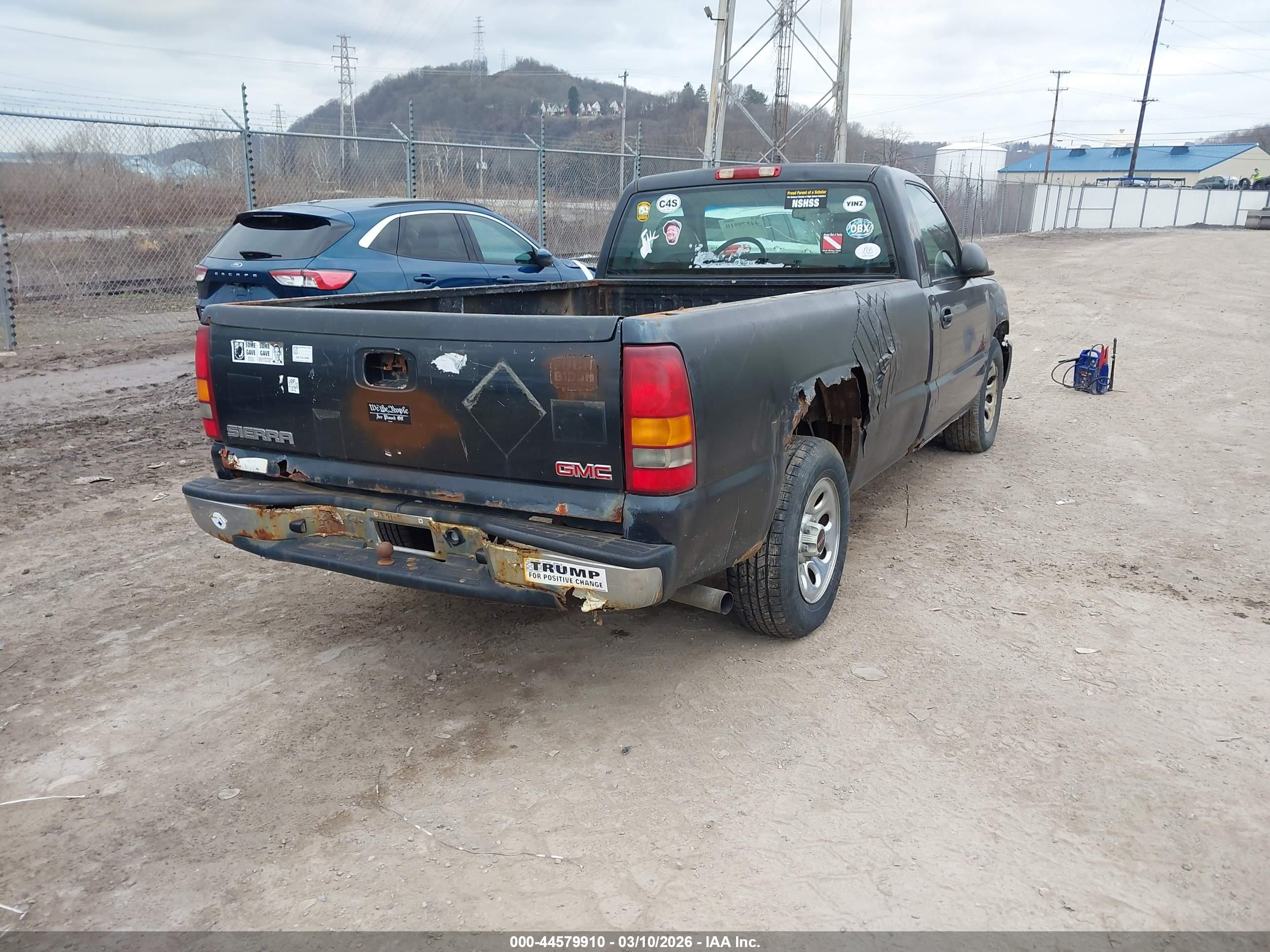 GMC SIERRA image 4