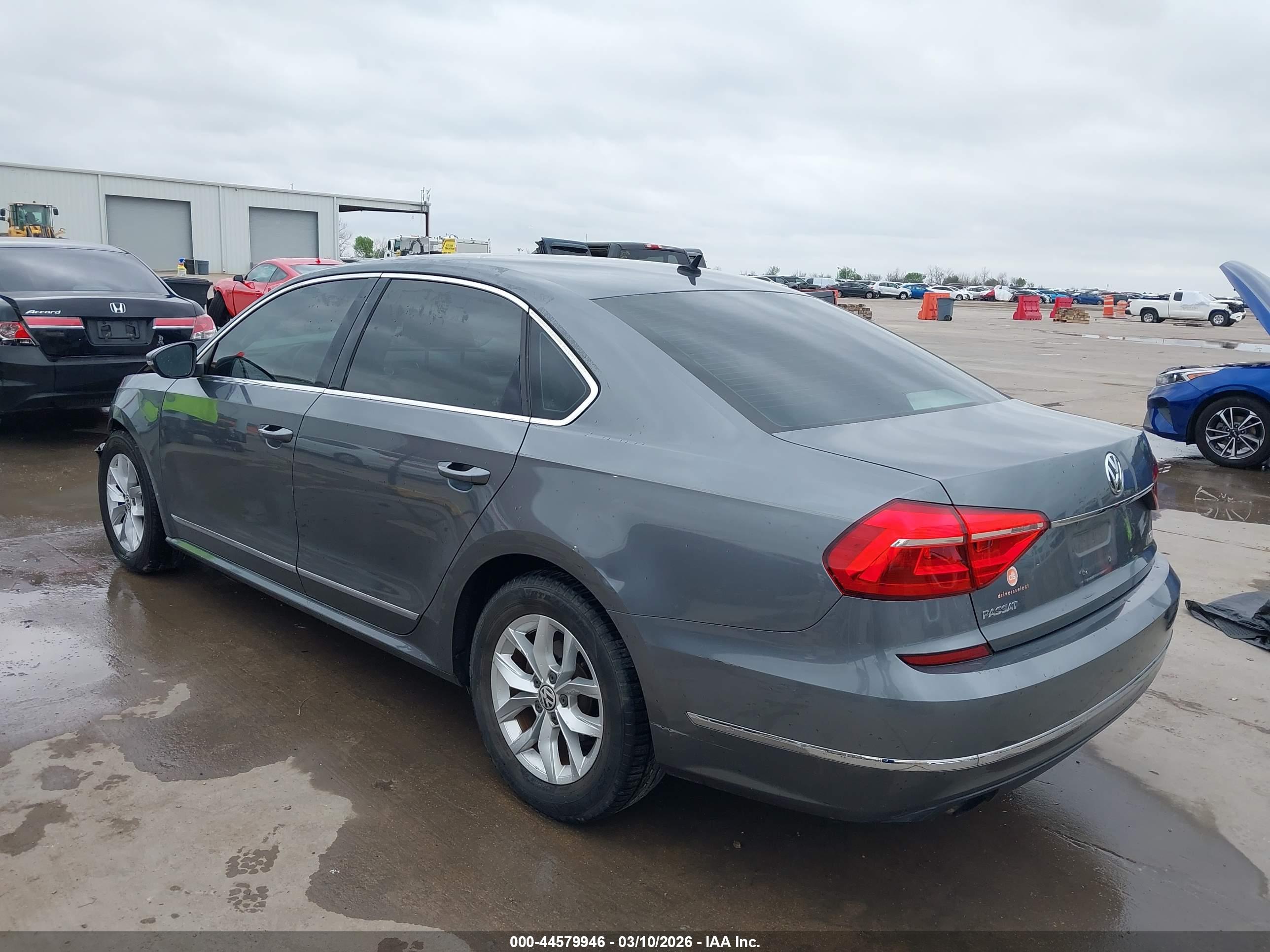 VOLKSWAGEN PASSAT image 3