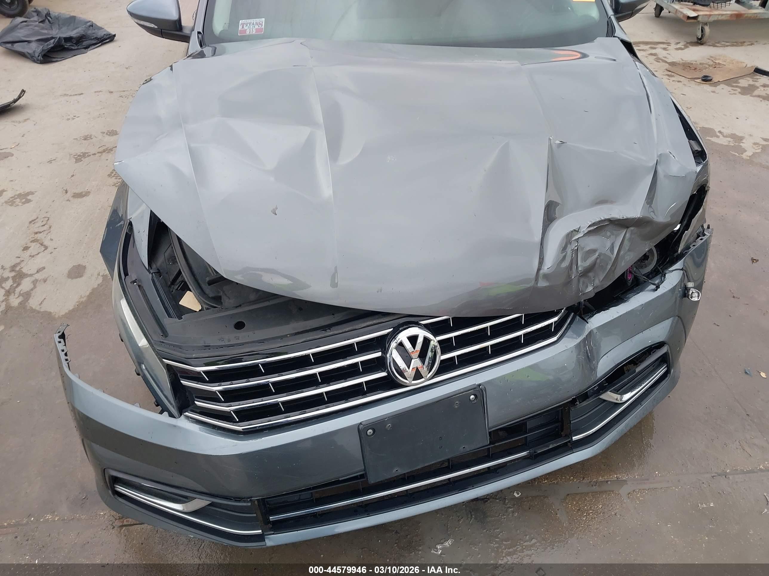 VOLKSWAGEN PASSAT image 6
