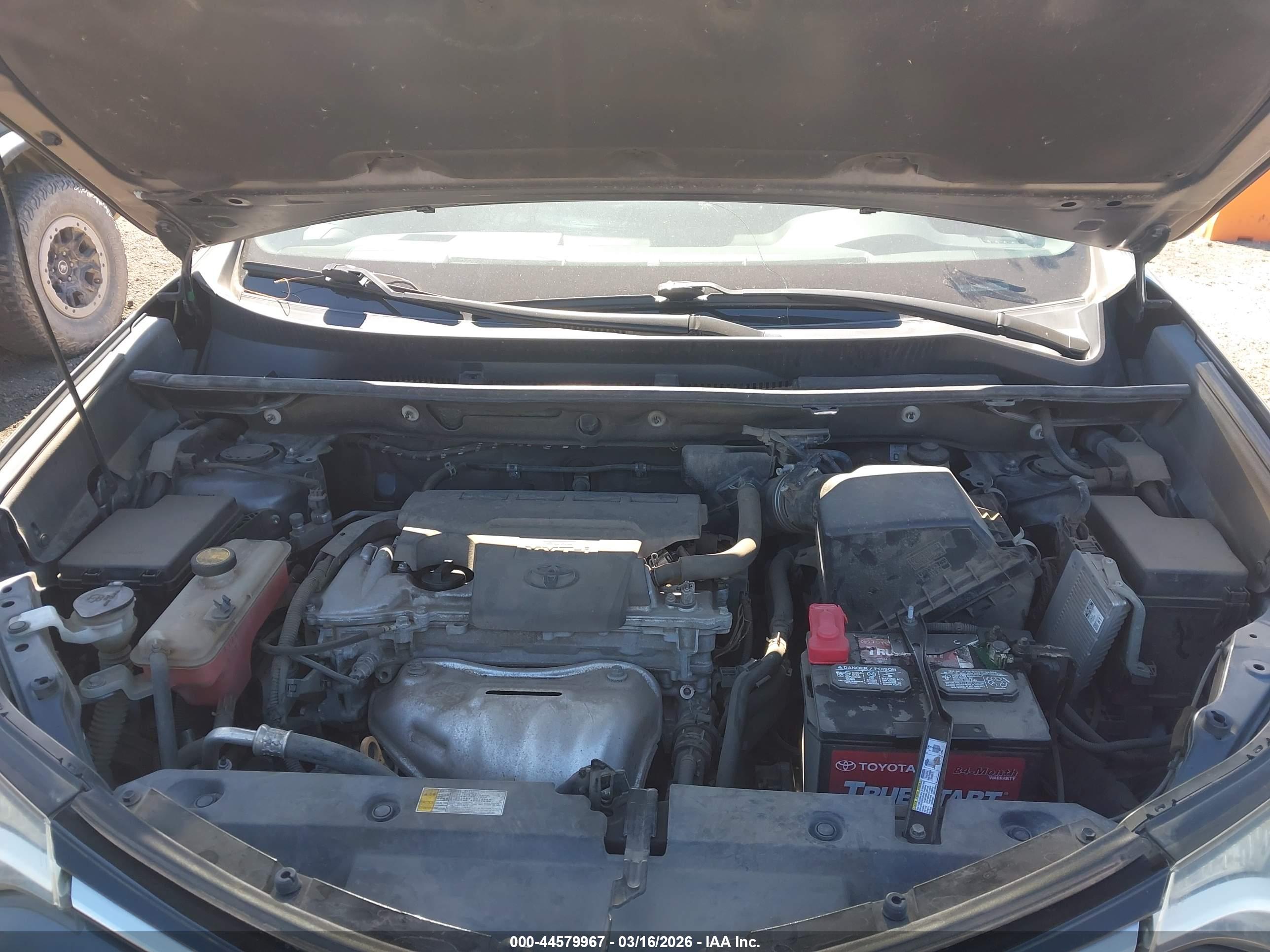 TOYOTA RAV4 image 10