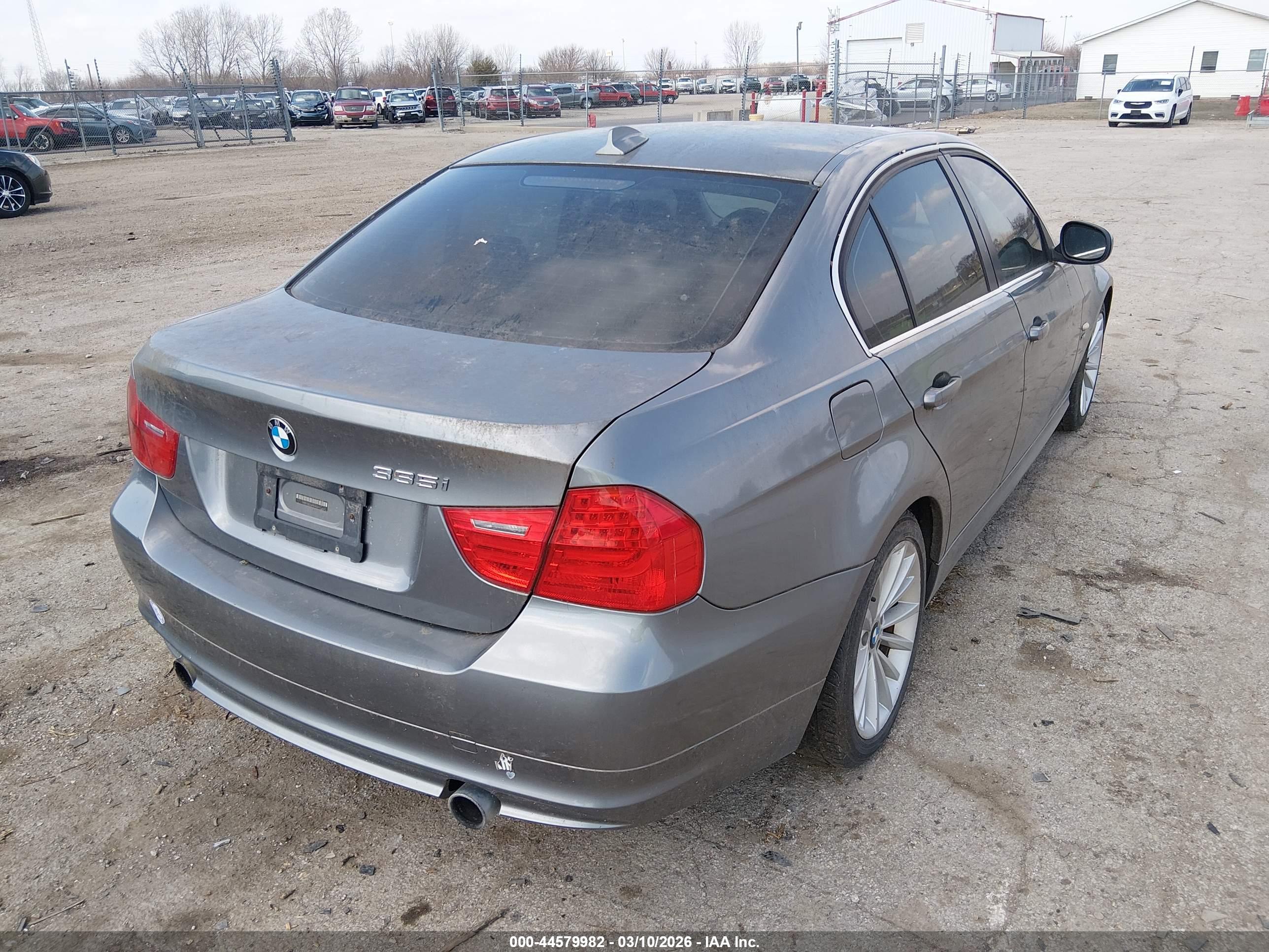 BMW 335I image 4