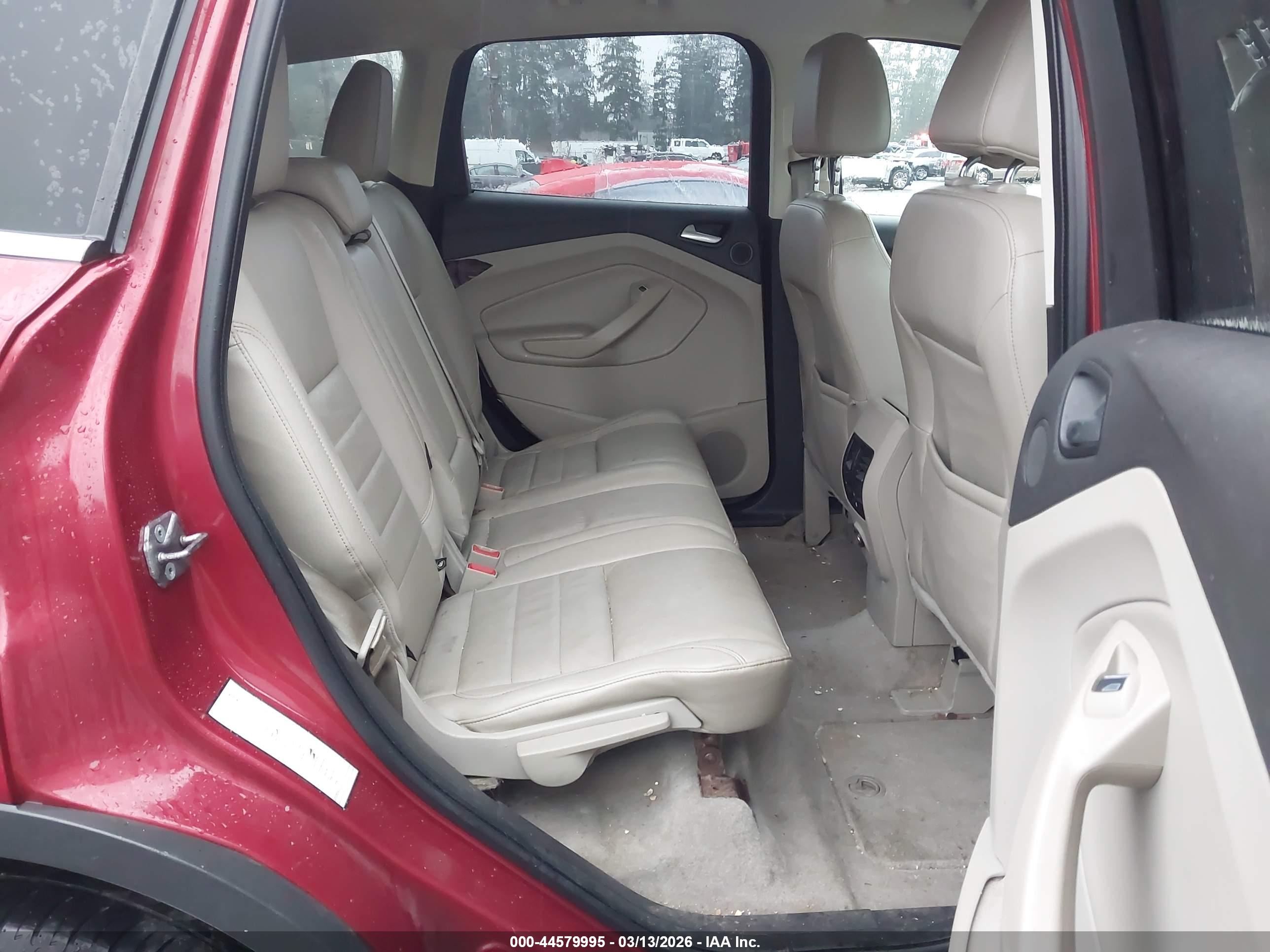 FORD ESCAPE image 8