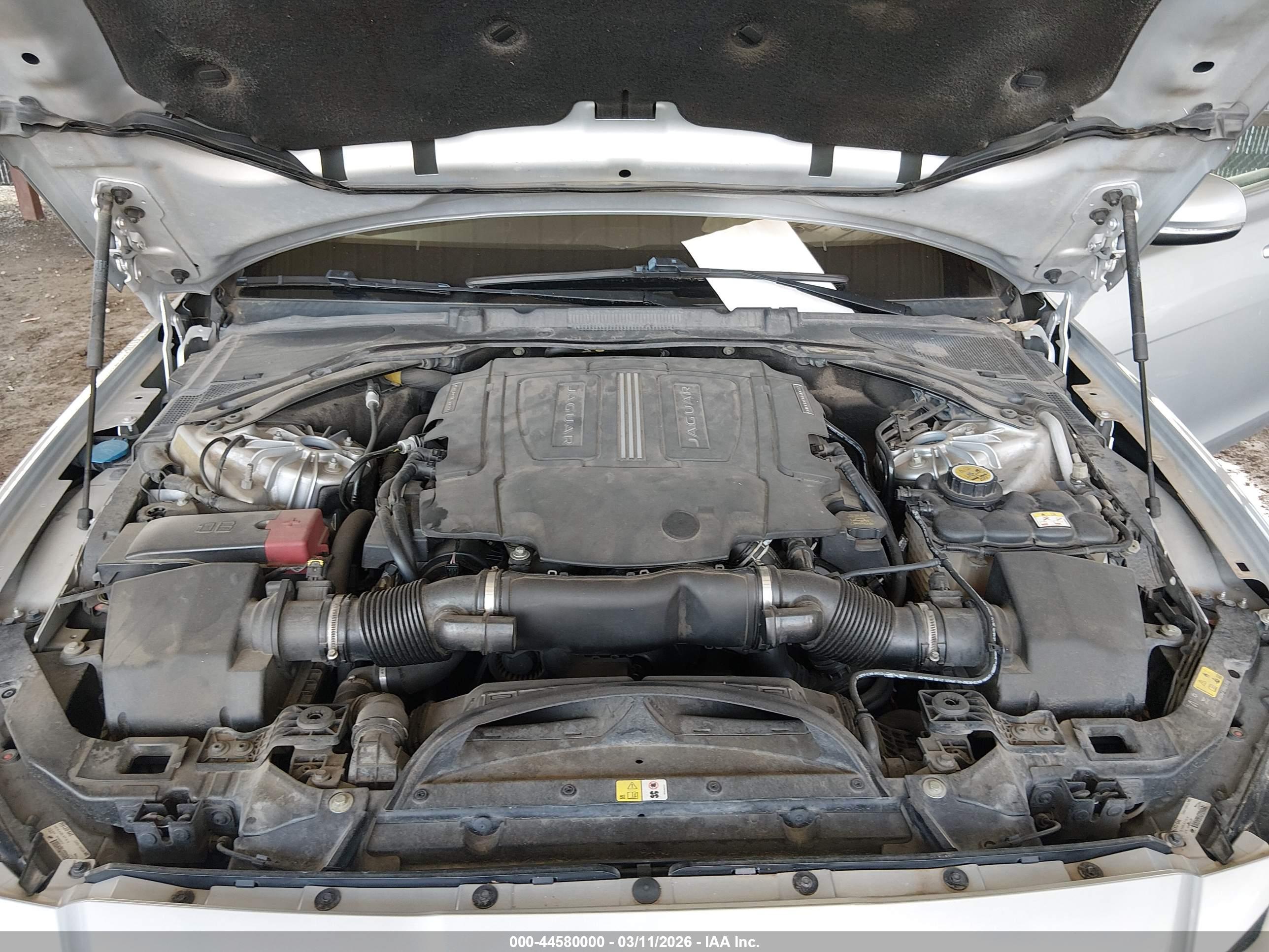 JAGUAR XF image 10