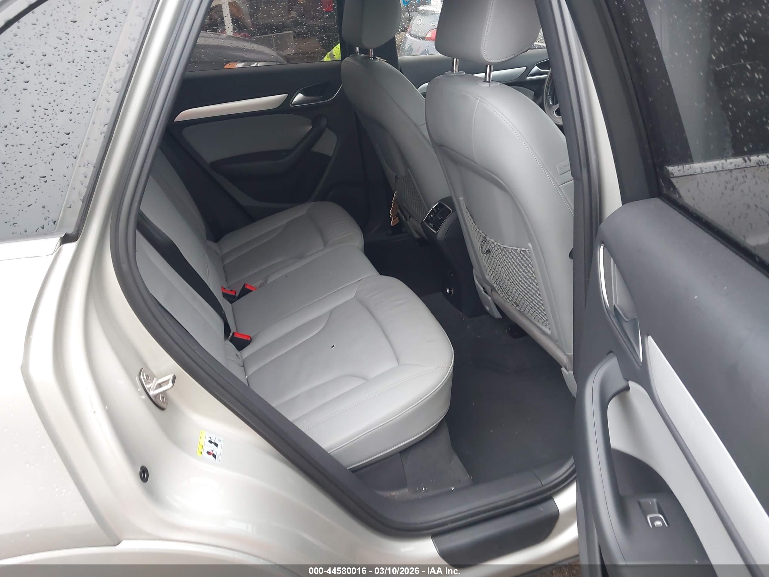 AUDI Q3 image 8