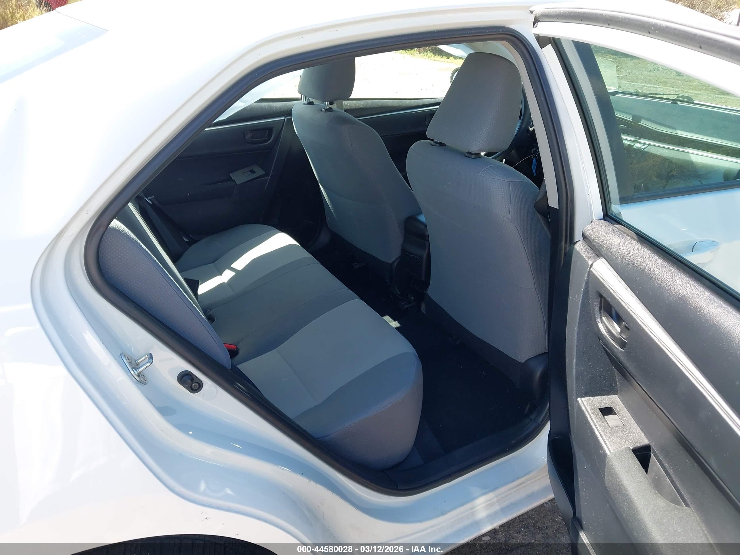 TOYOTA COROLLA image 8