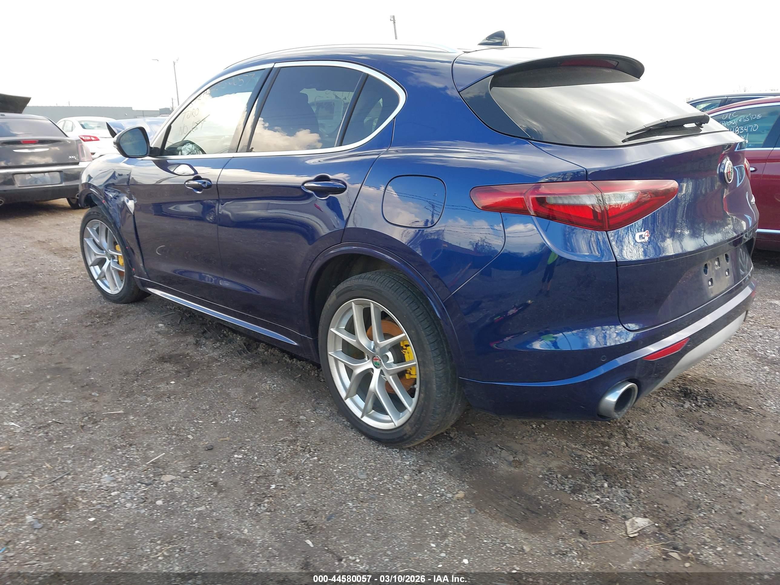 ALFA ROMEO image 3