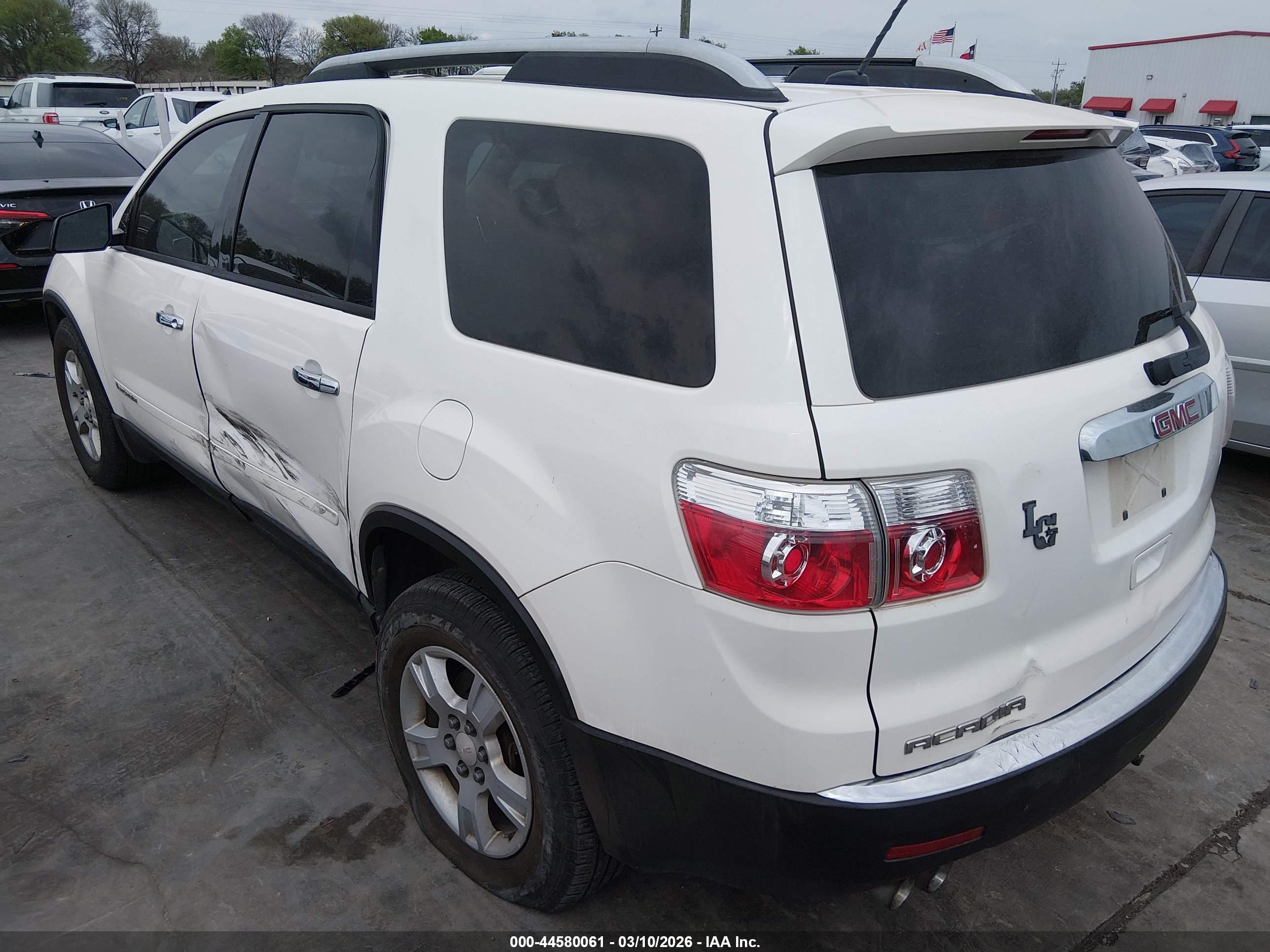 GMC ACADIA image 3