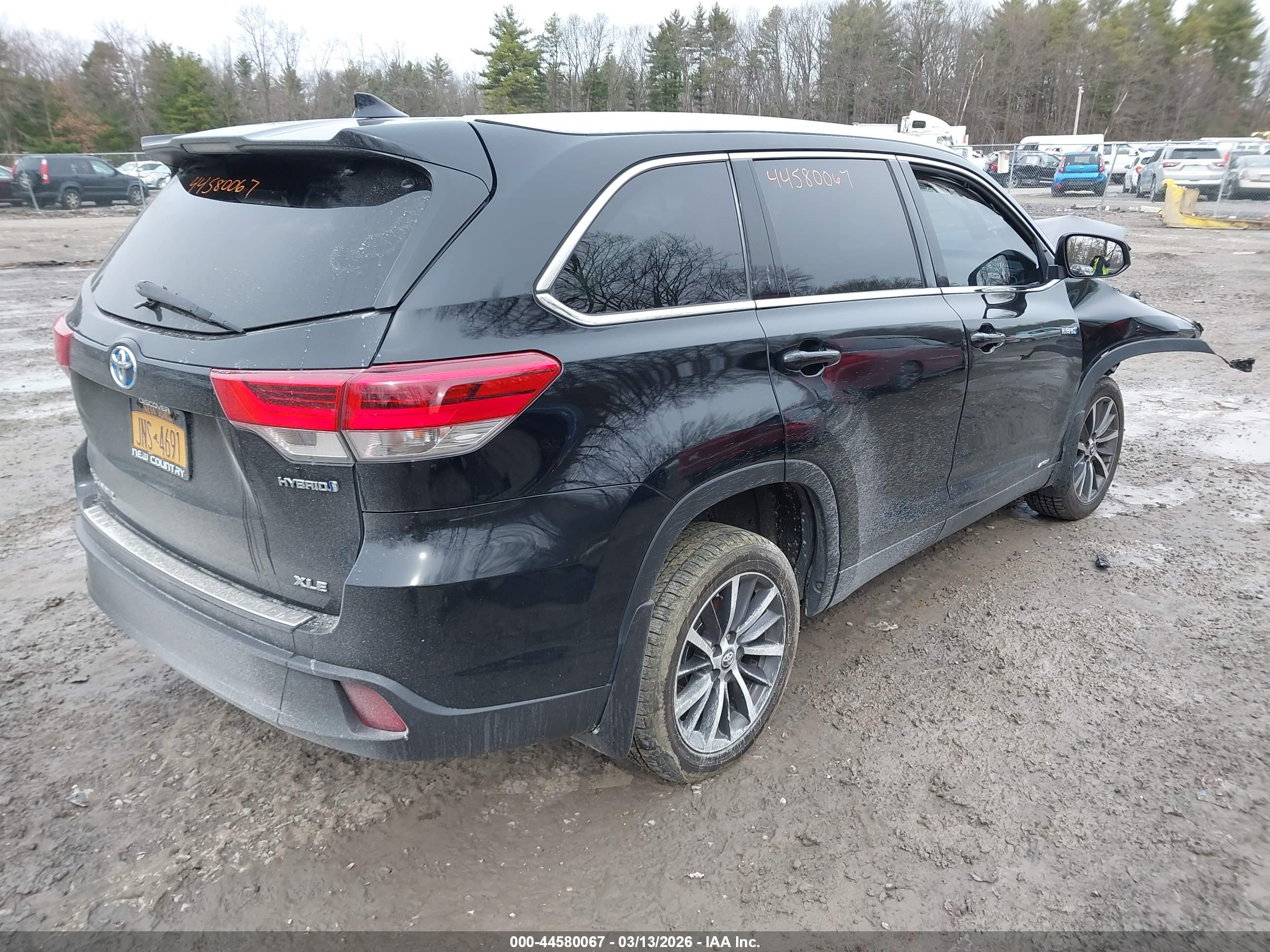 TOYOTA HIGHLANDER image 4