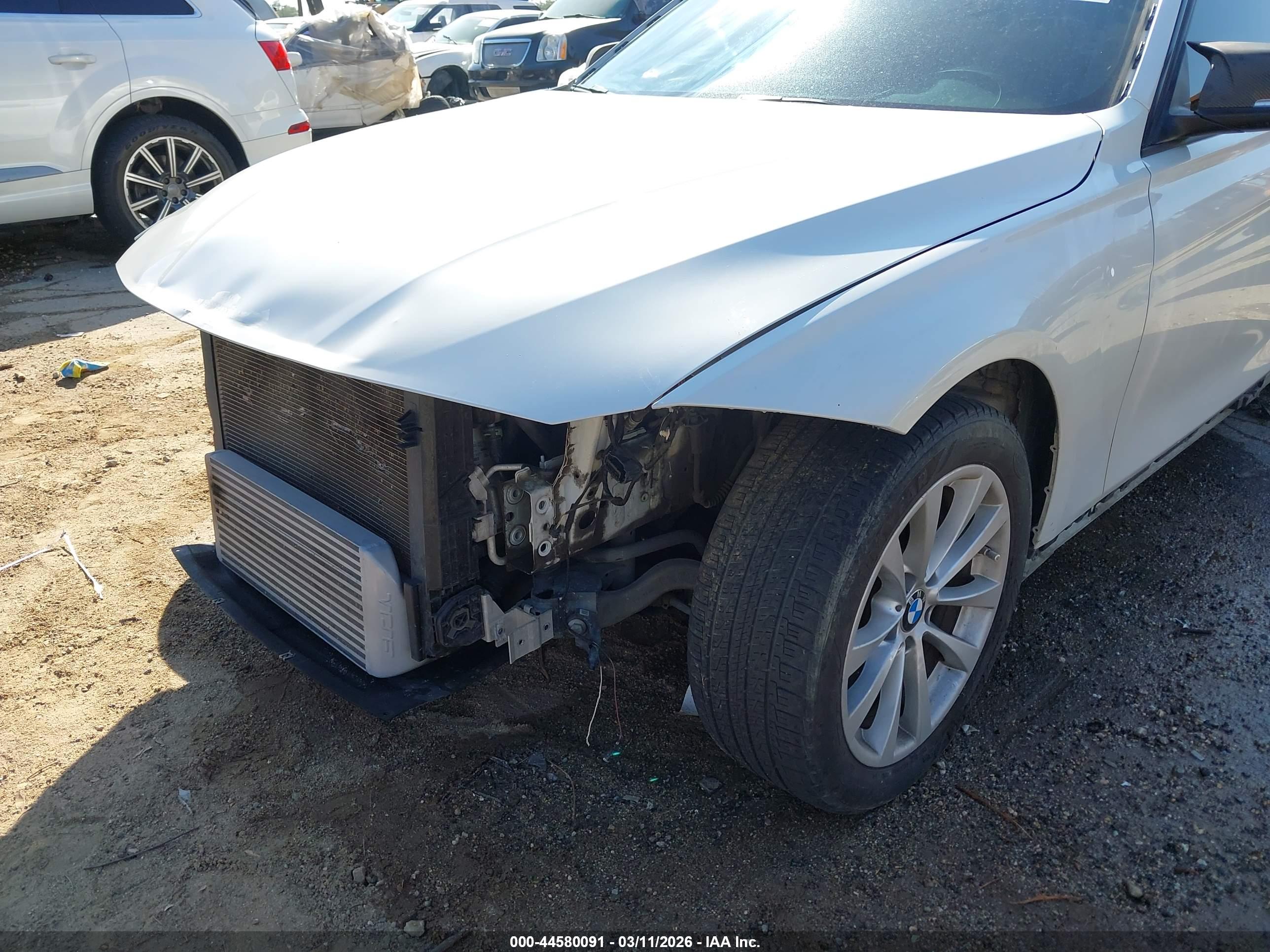 BMW 320I image 6