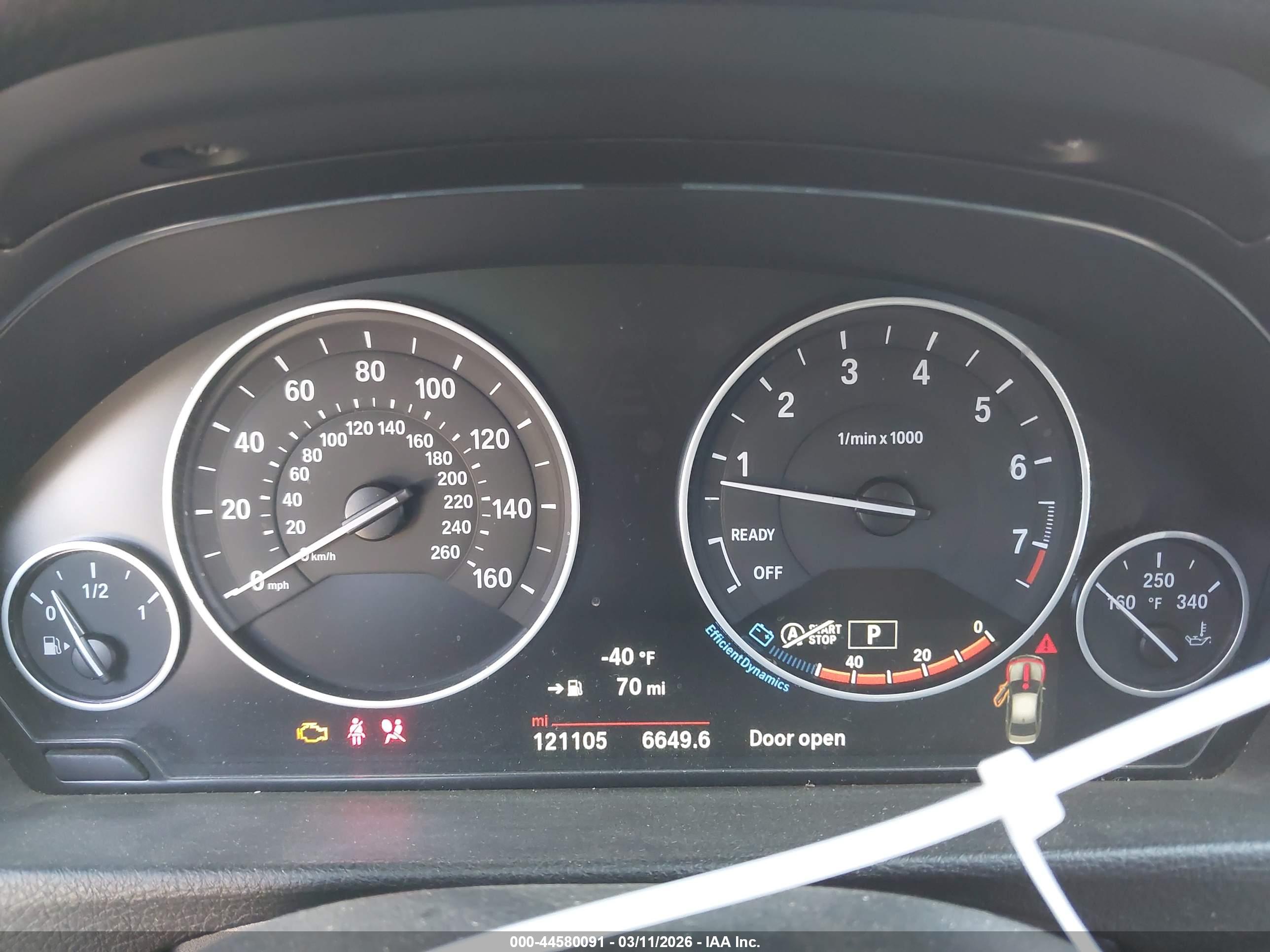 BMW 320I image 7