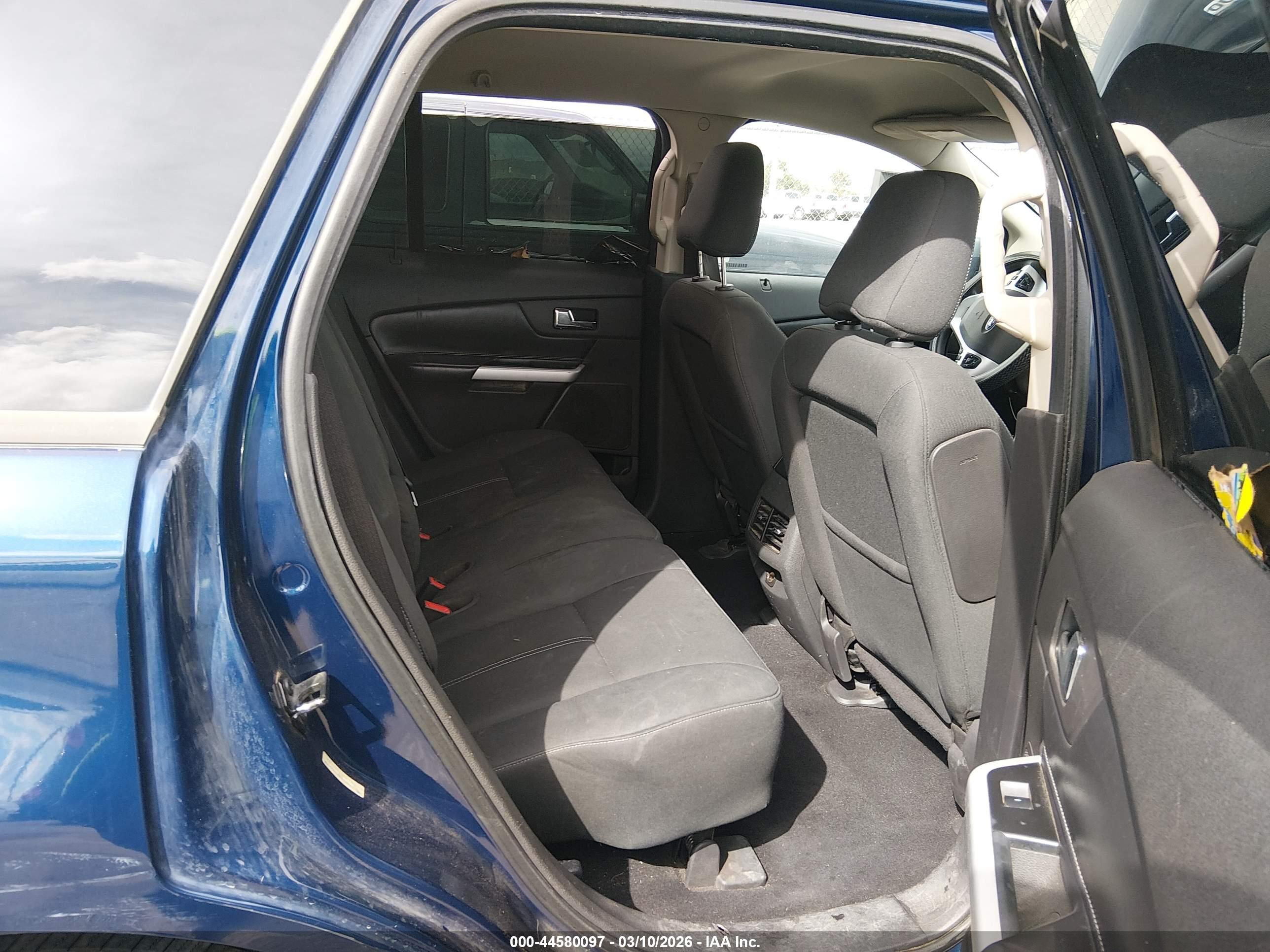 FORD EDGE image 8