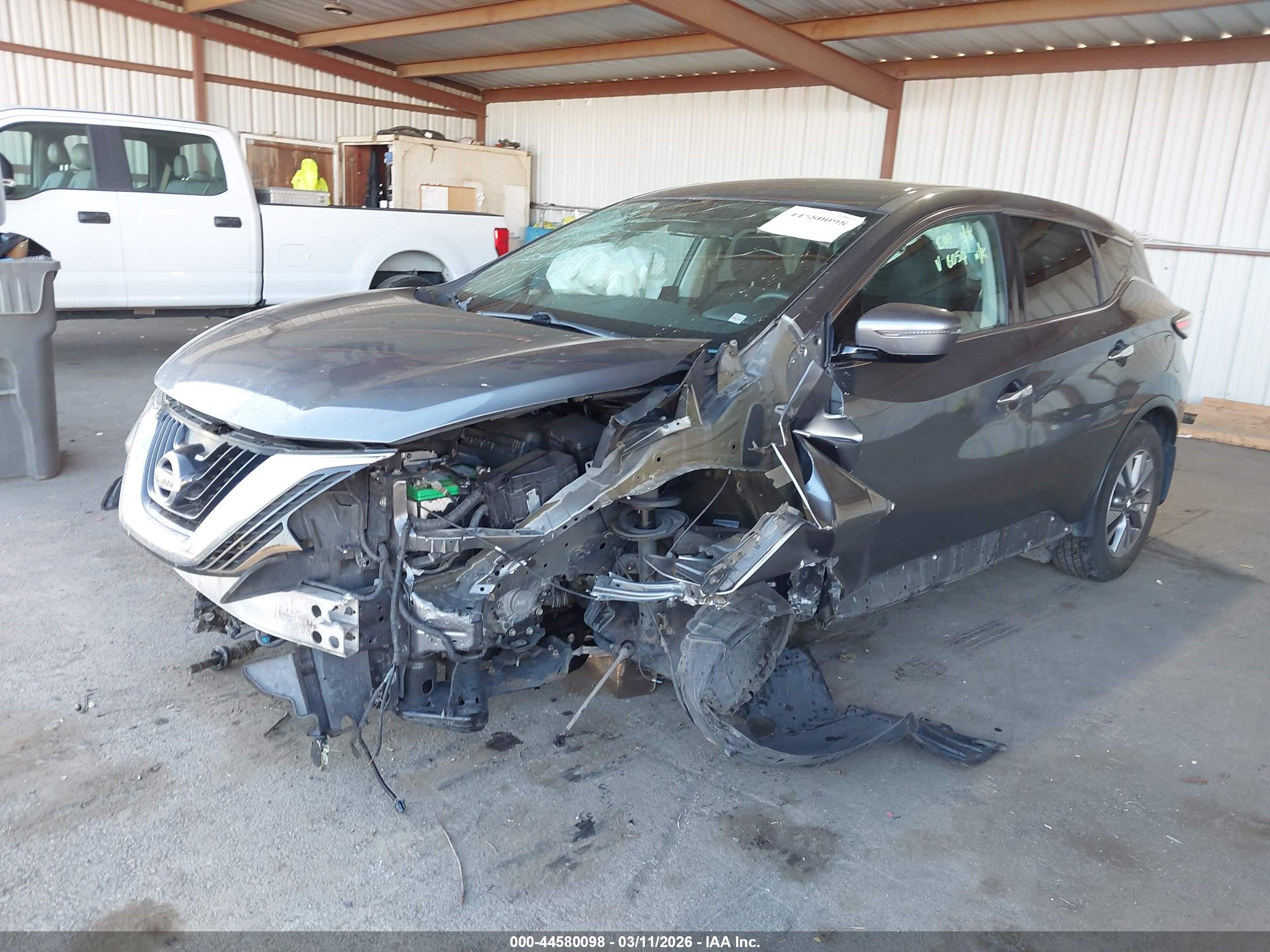 NISSAN MURANO image 2