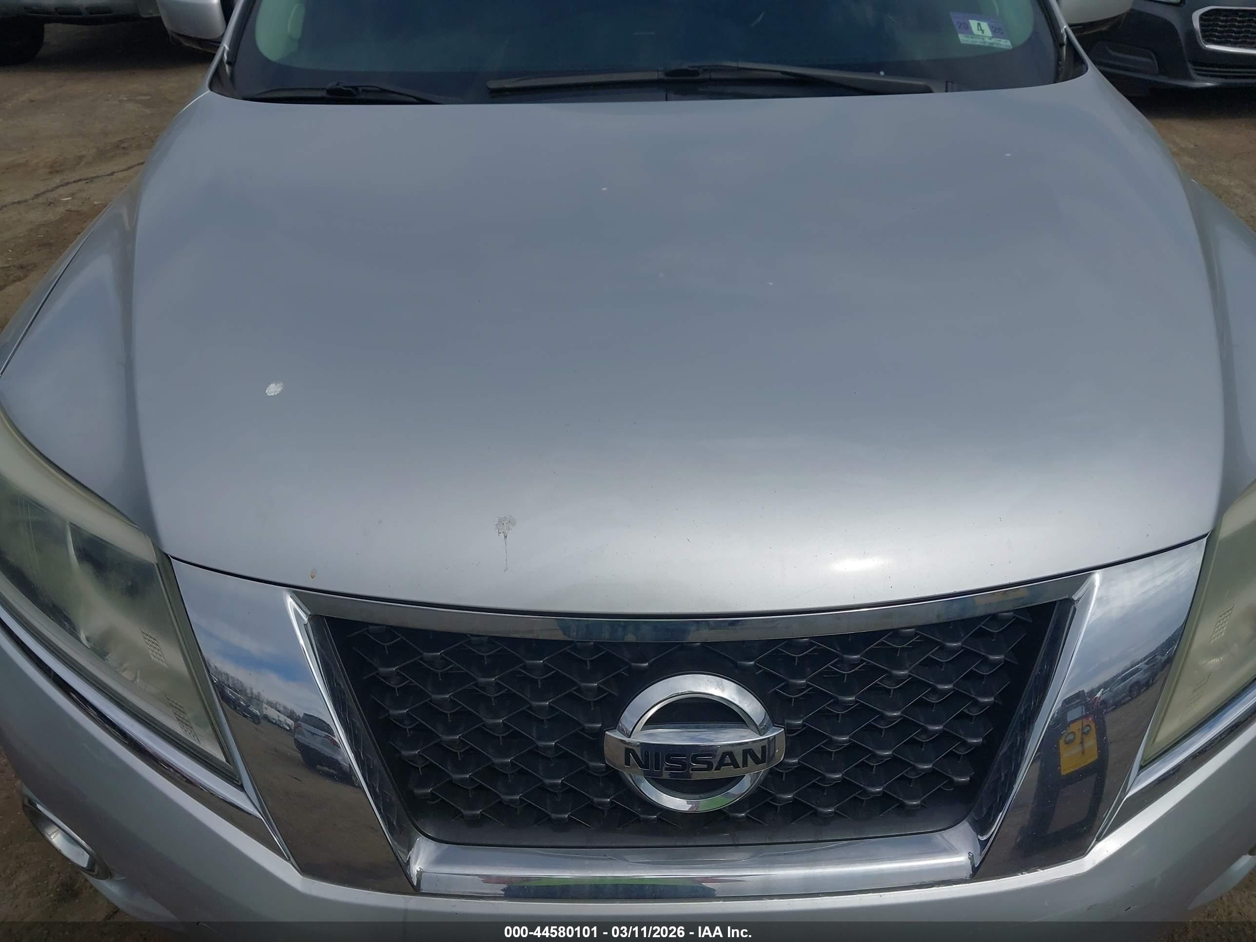 NISSAN PATHFINDER image 6
