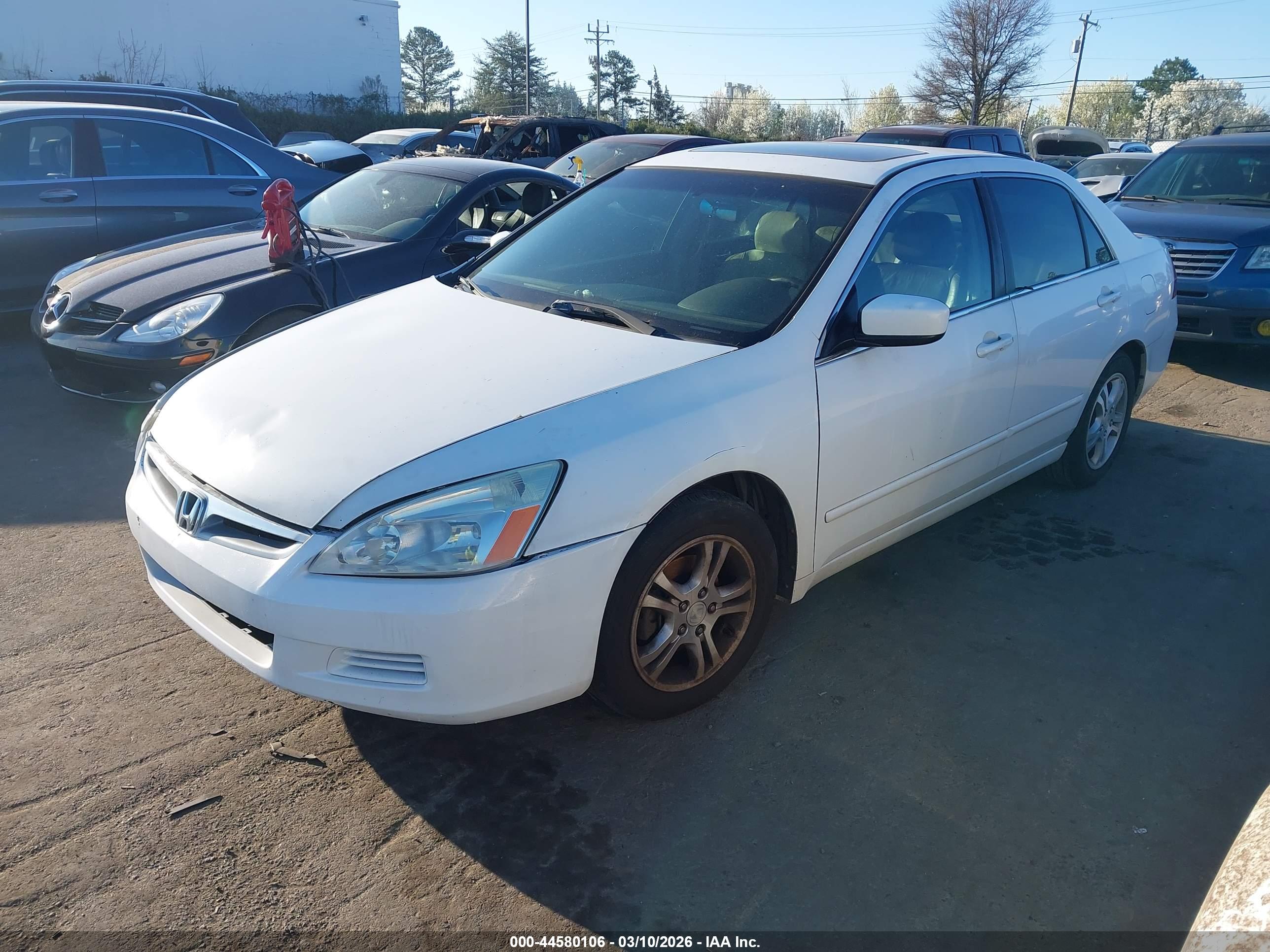 HONDA ACCORD image 2