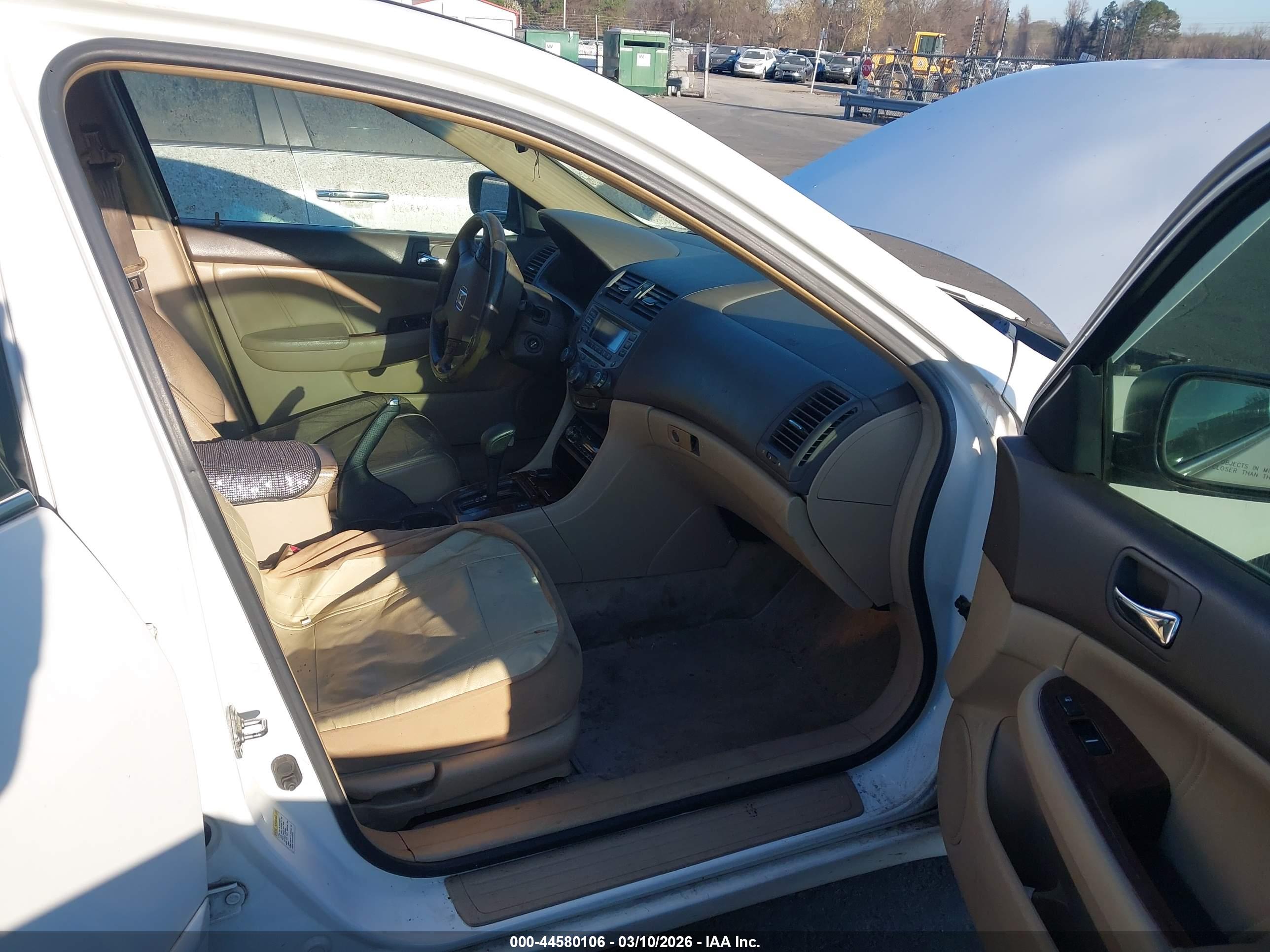 HONDA ACCORD image 5