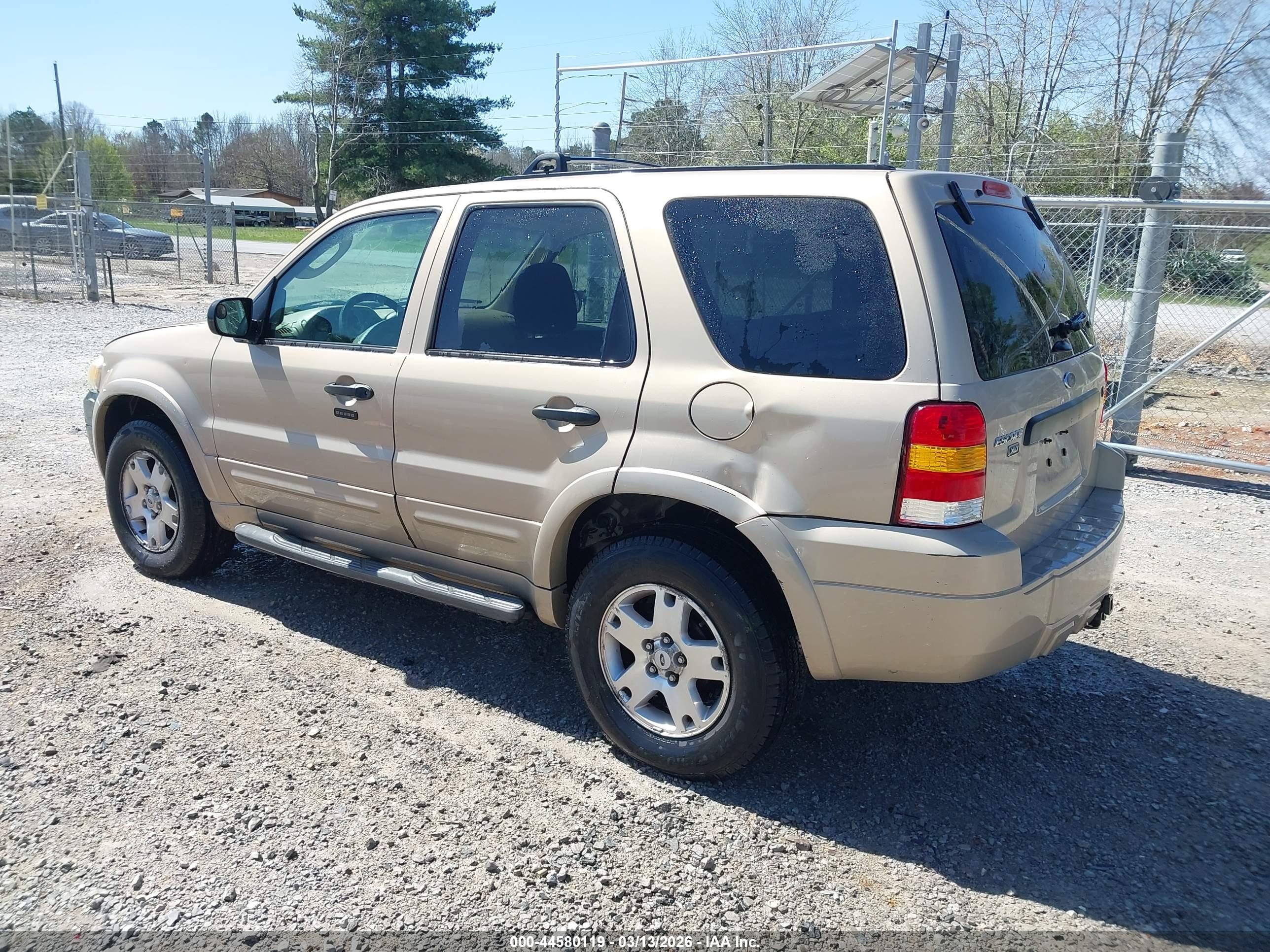 FORD ESCAPE image 6