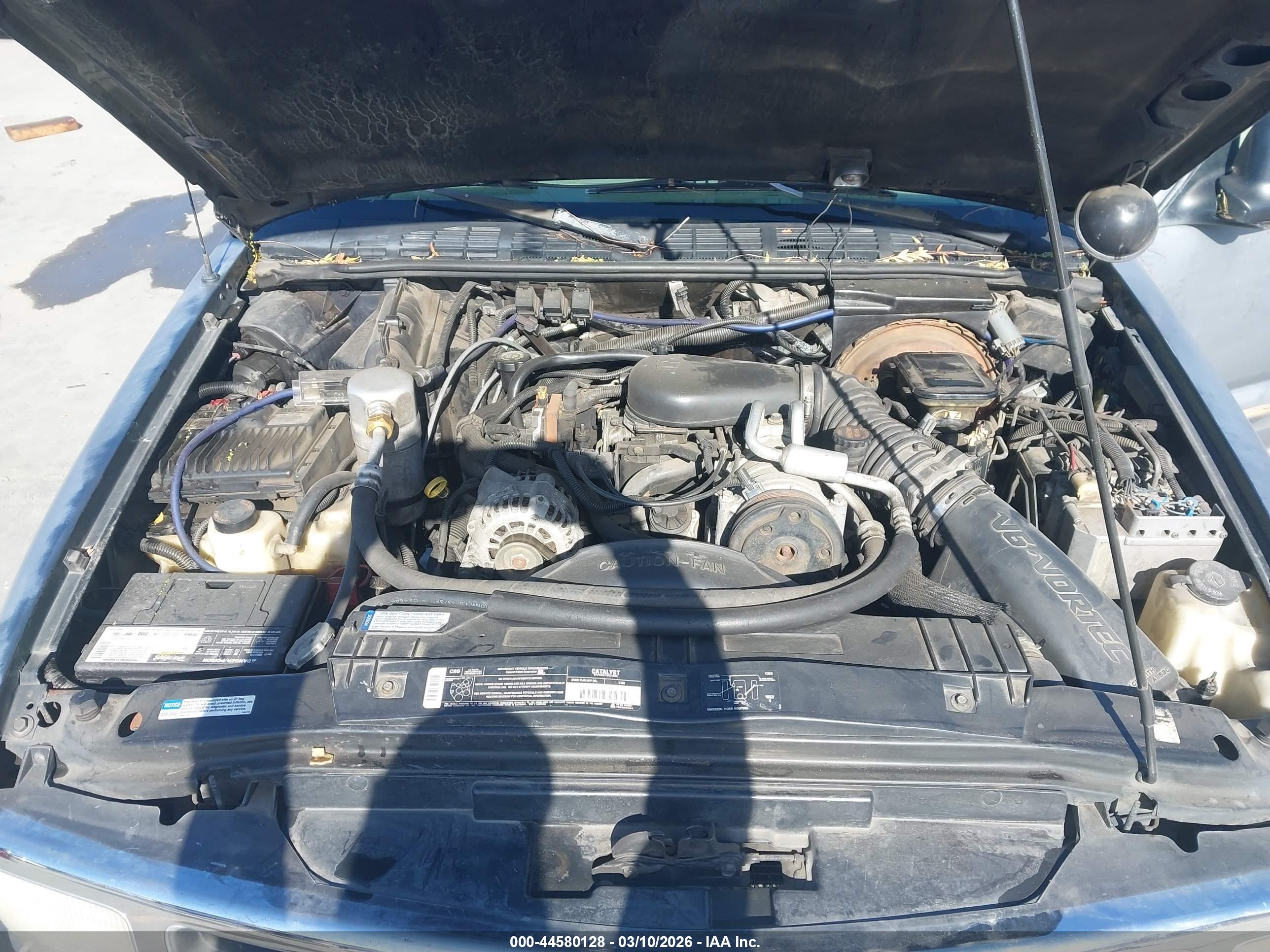CHEVROLET BLAZER image 10