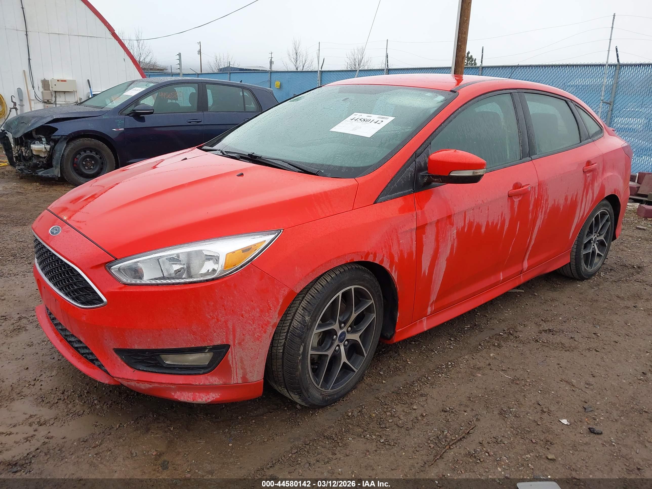 FORD FOCUS image 2