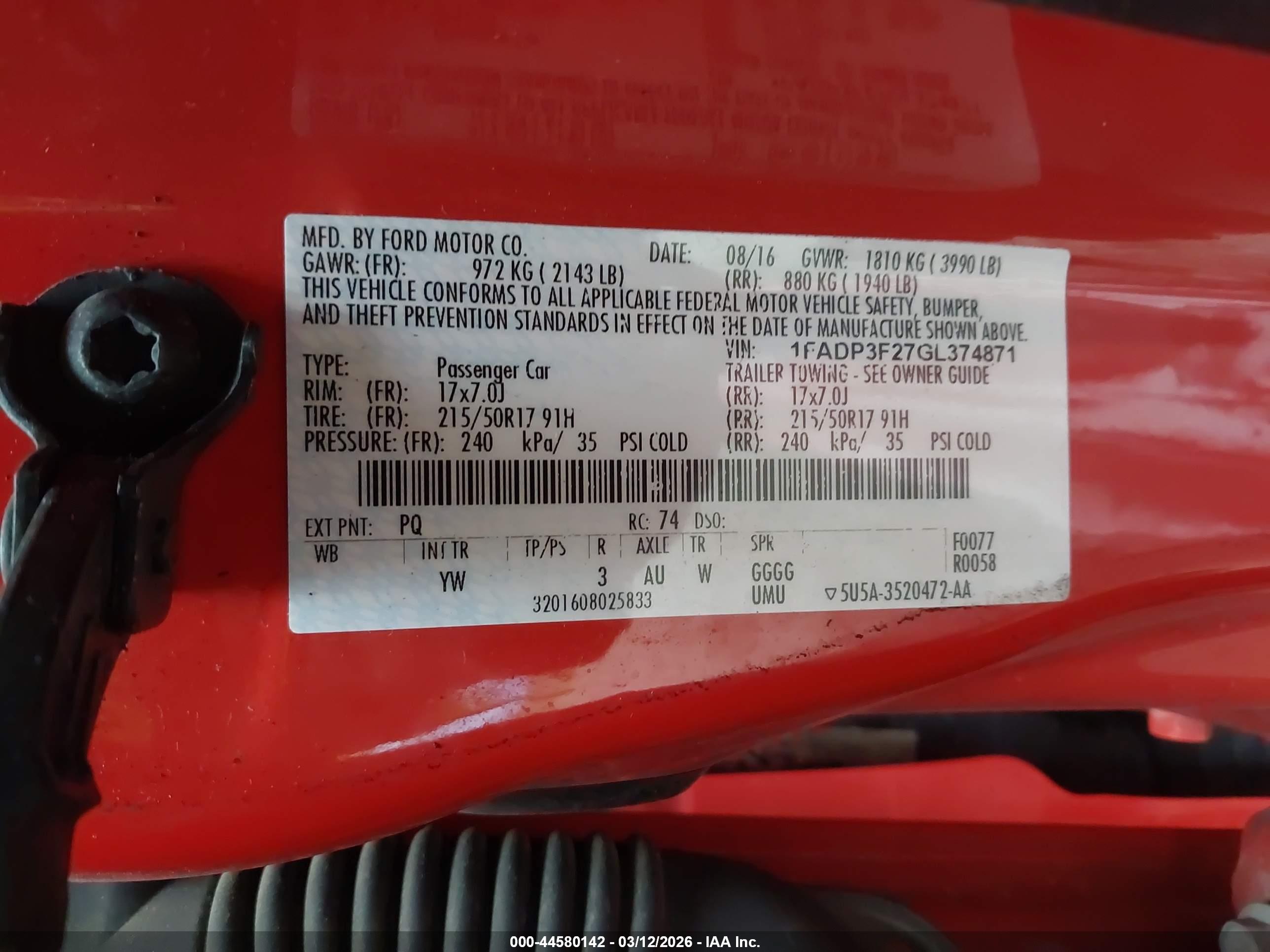 FORD FOCUS image 9