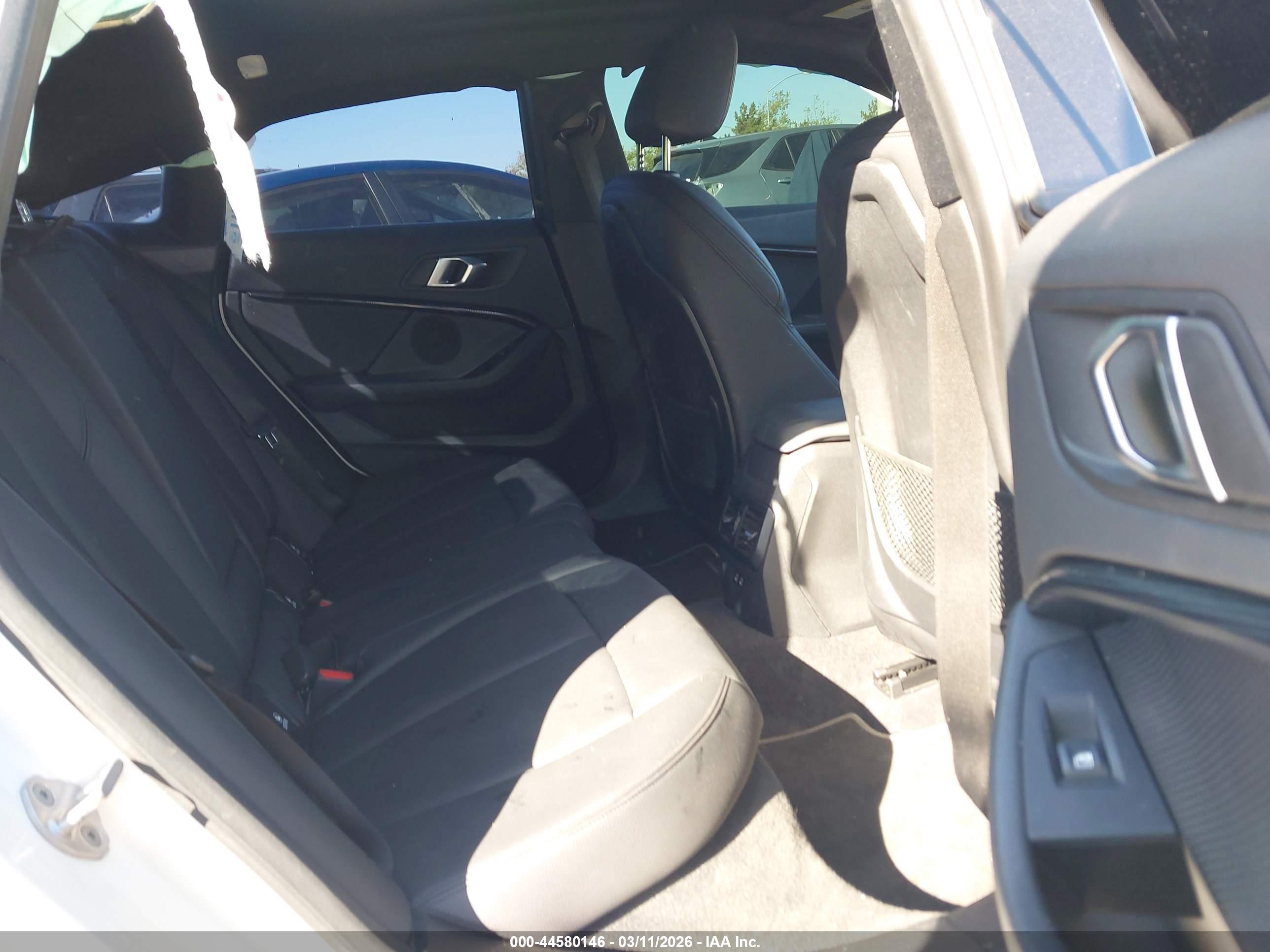 BMW 228 image 8