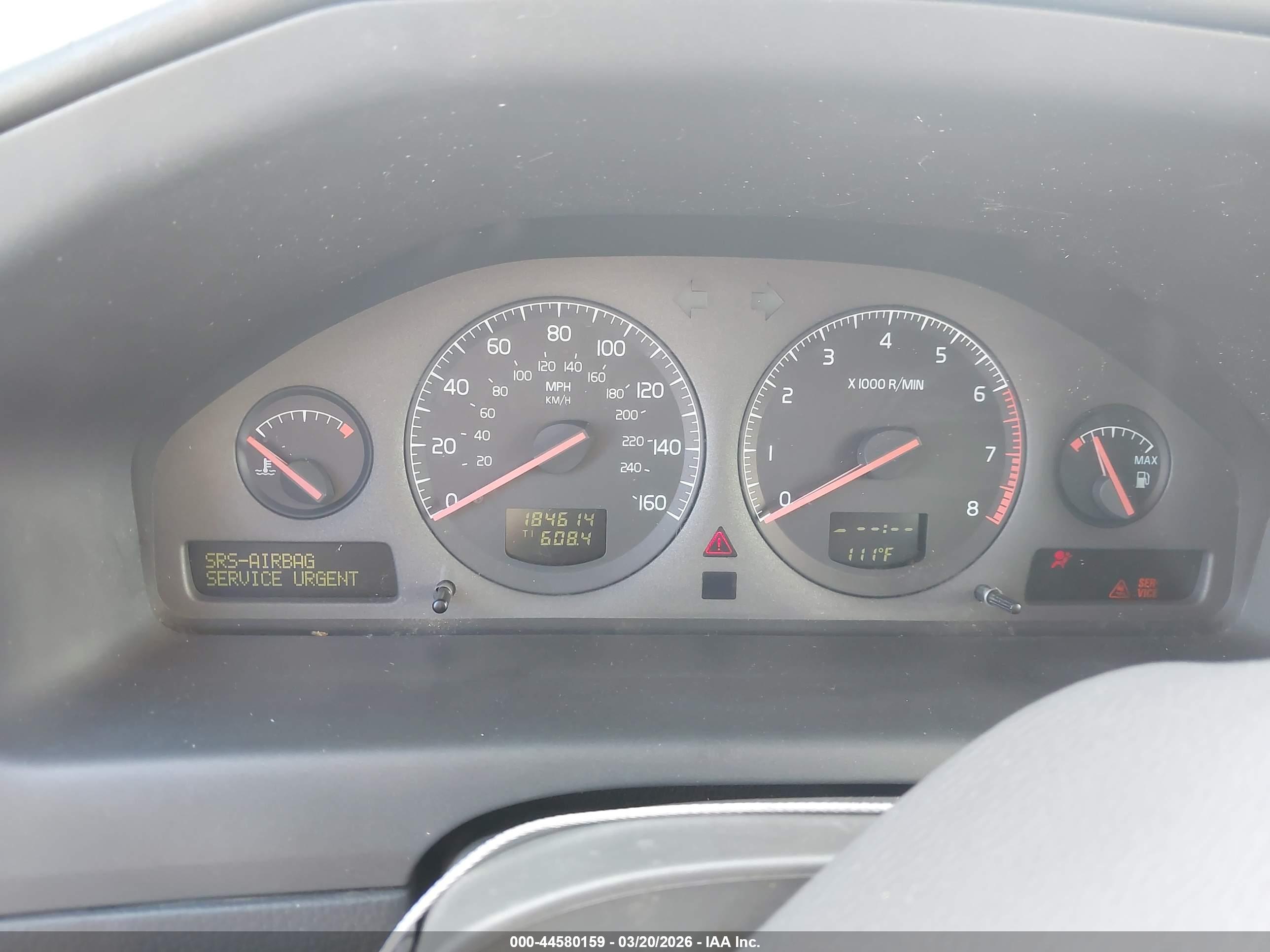 VOLVO S60 image 7