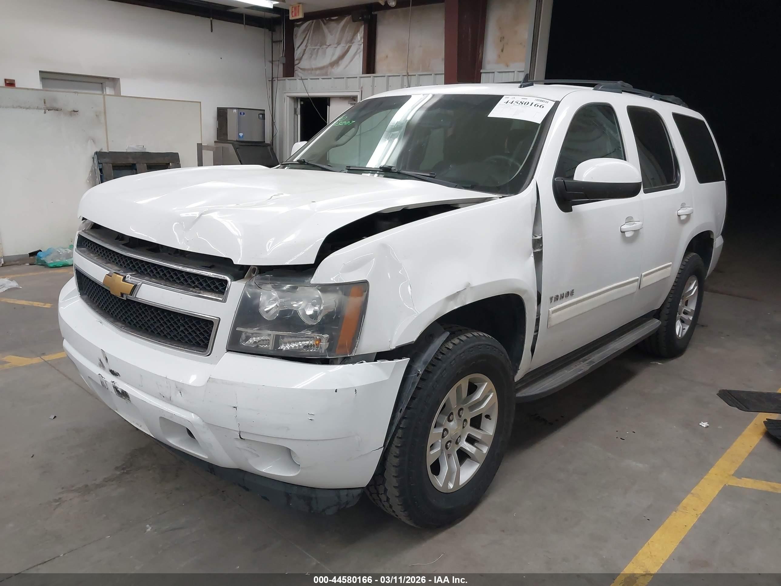 CHEVROLET TAHOE image 2