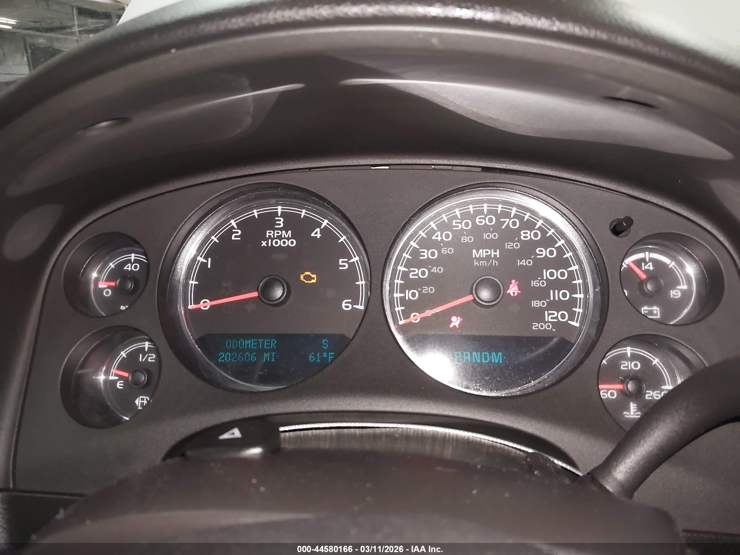 CHEVROLET TAHOE image 7