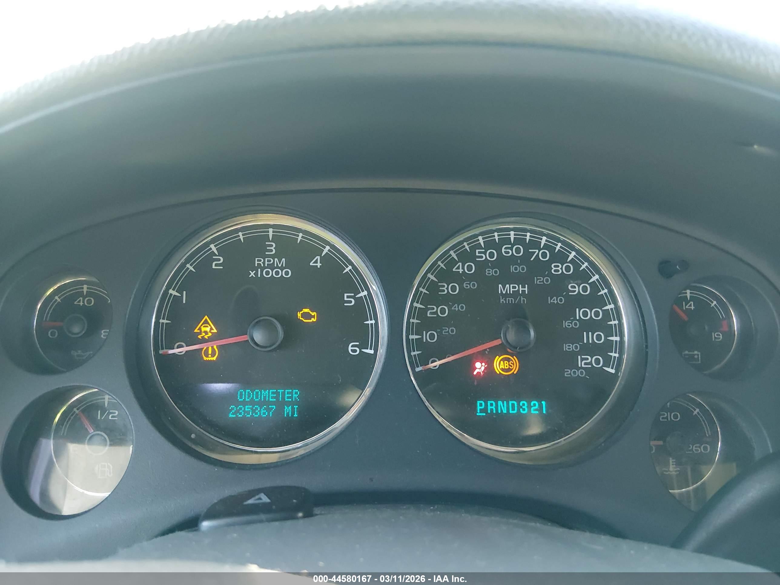 GMC YUKON image 7