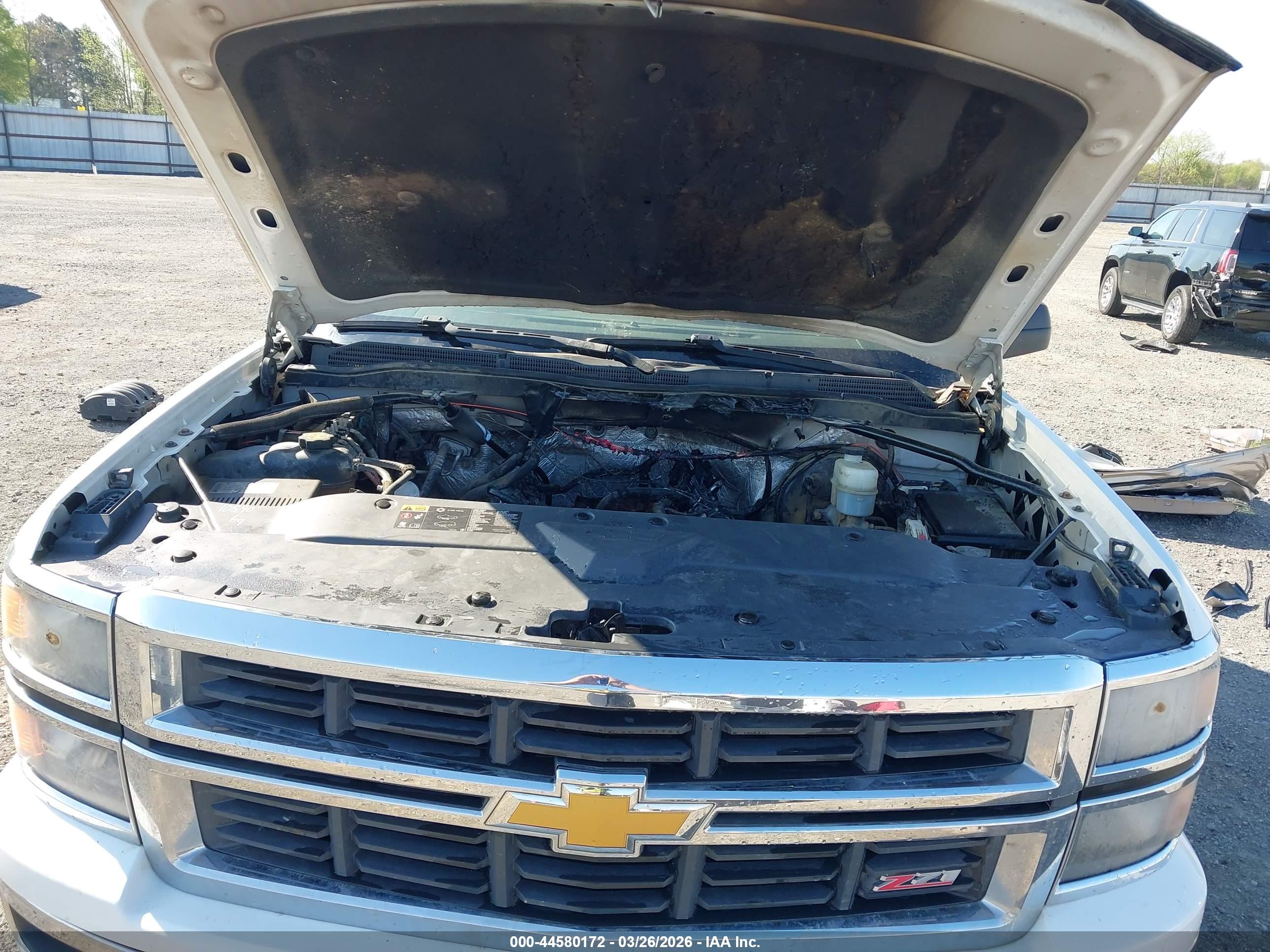 CHEVROLET SILVERADO image 10