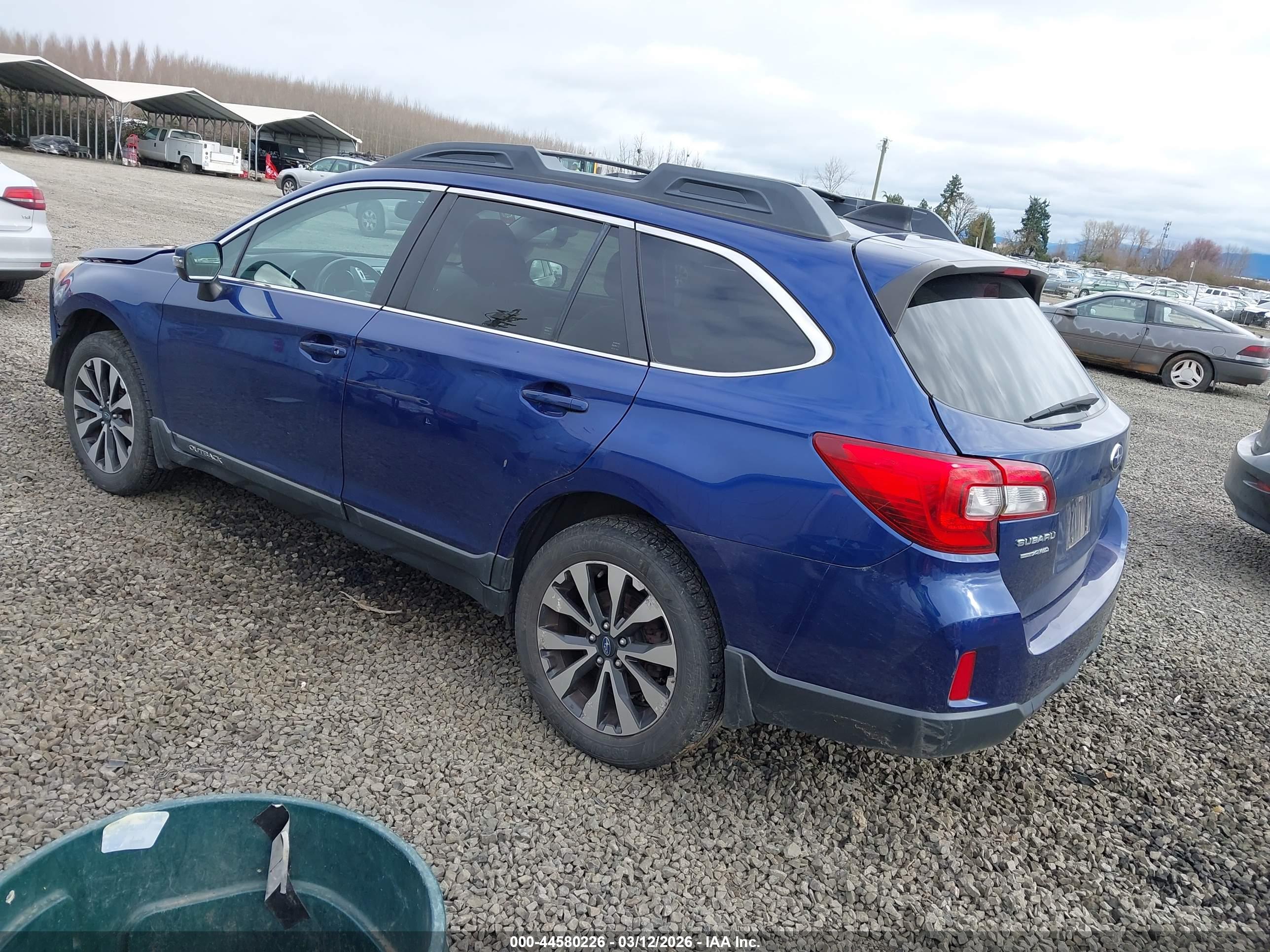 SUBARU OUTBACK image 3