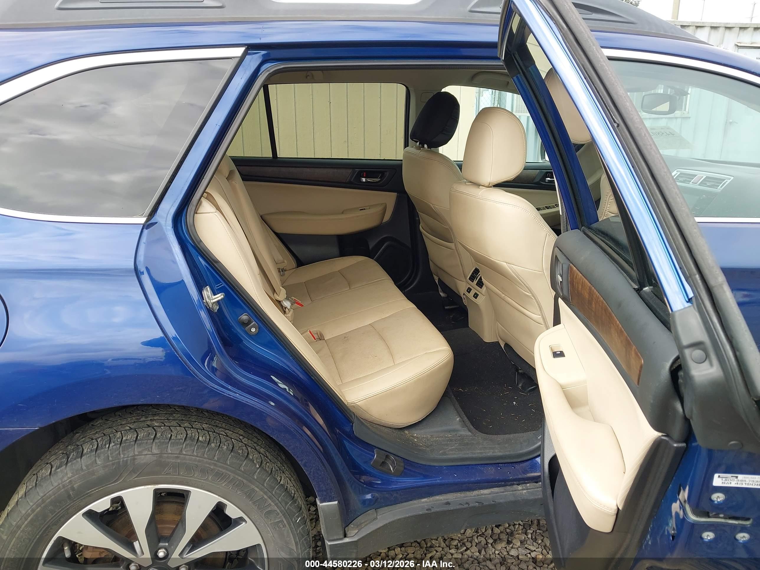 SUBARU OUTBACK image 8