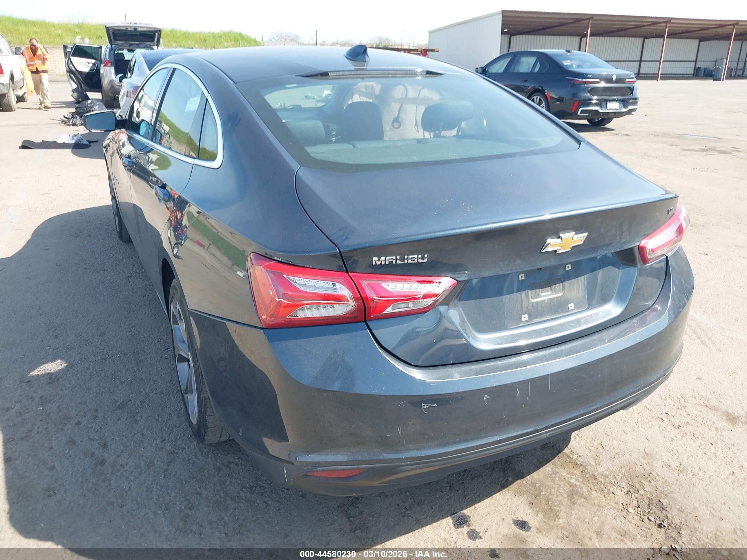 CHEVROLET MALIBU image 3
