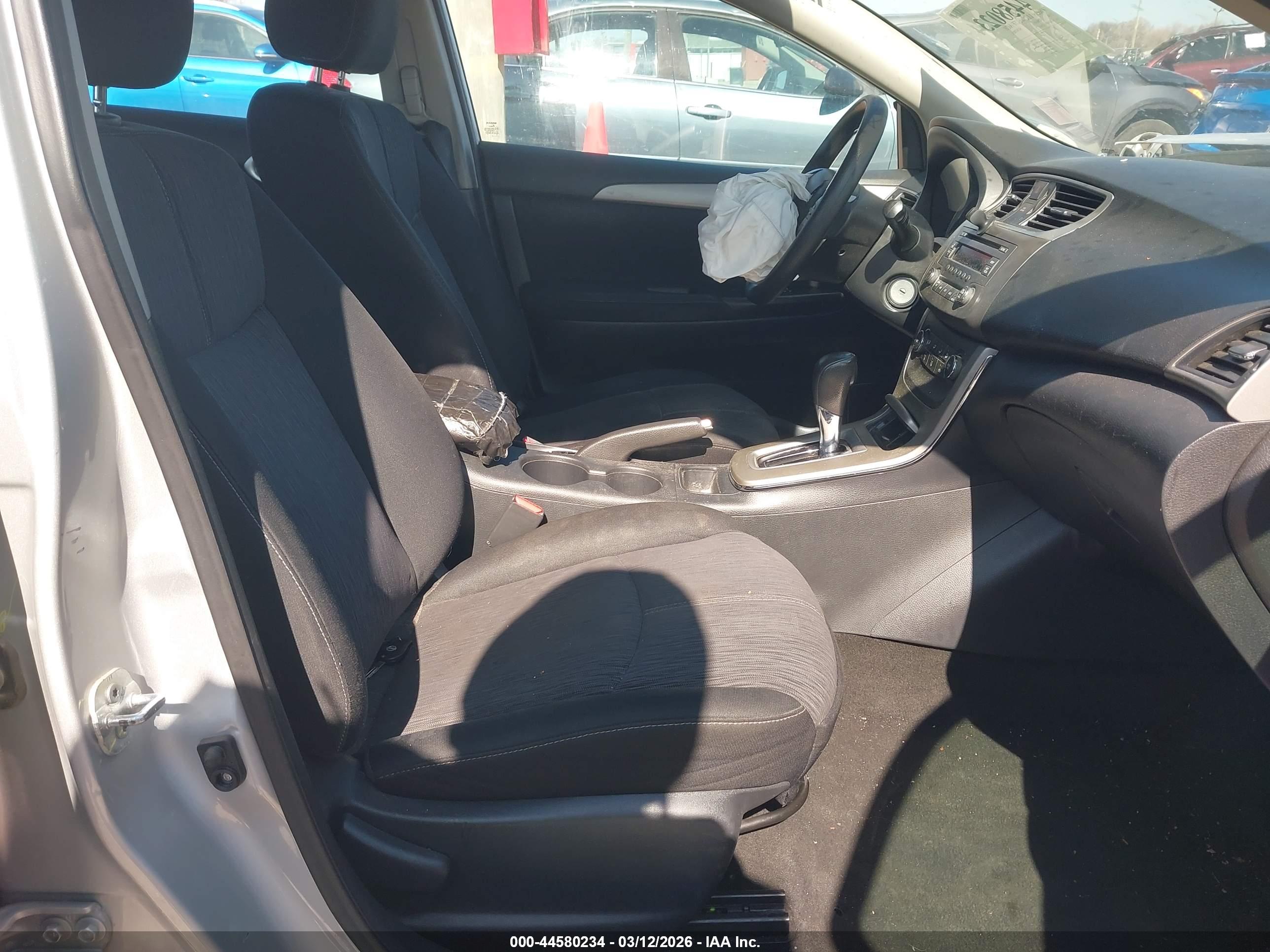 NISSAN SENTRA image 5