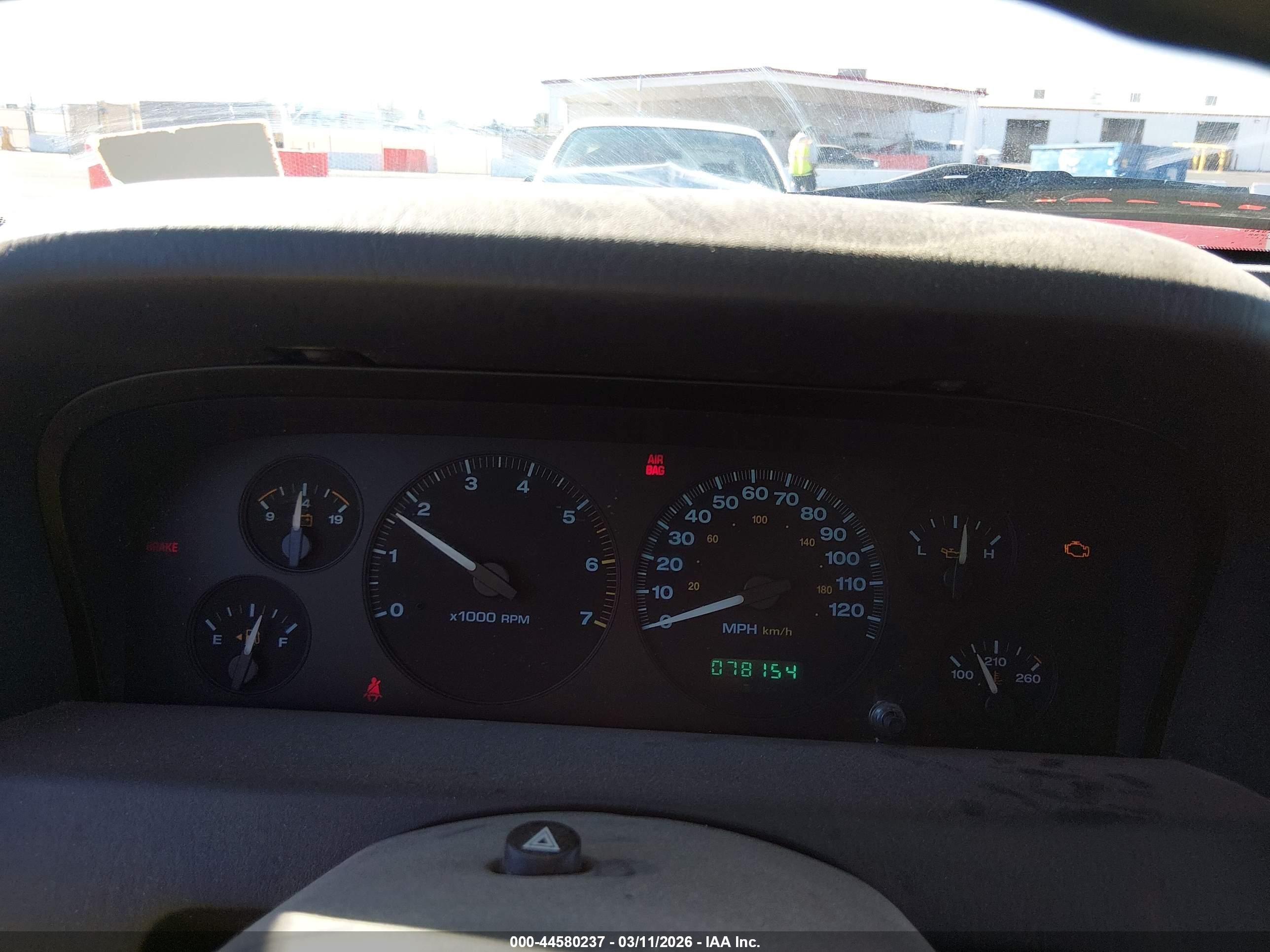 JEEP GRAND image 7