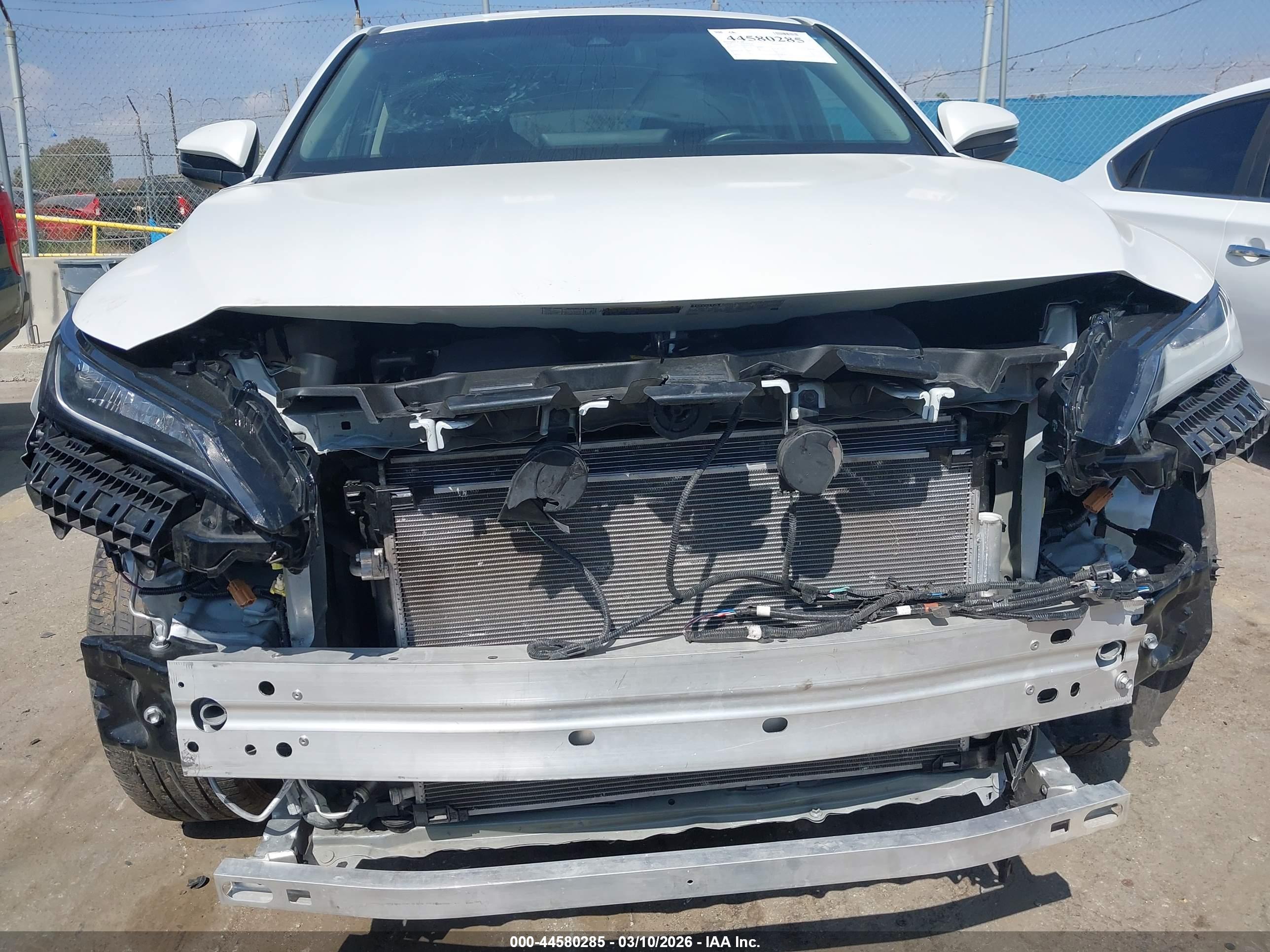 TOYOTA VENZA image 6