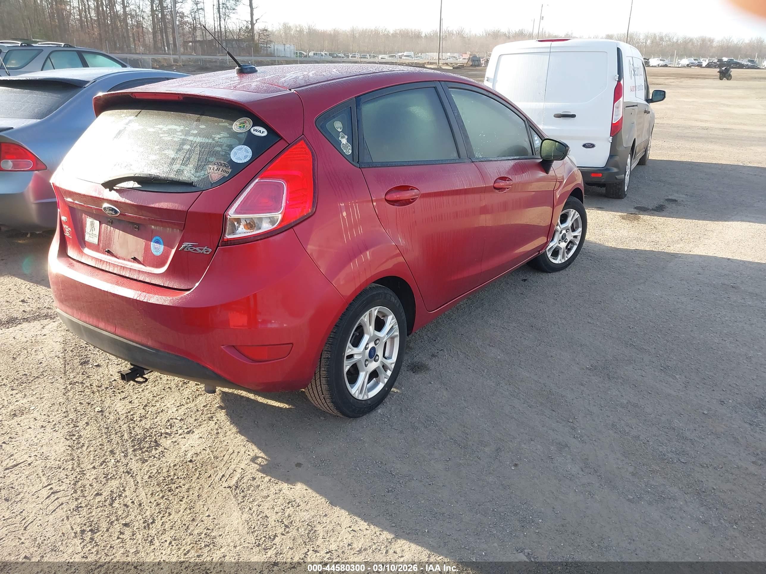 FORD FIESTA image 4