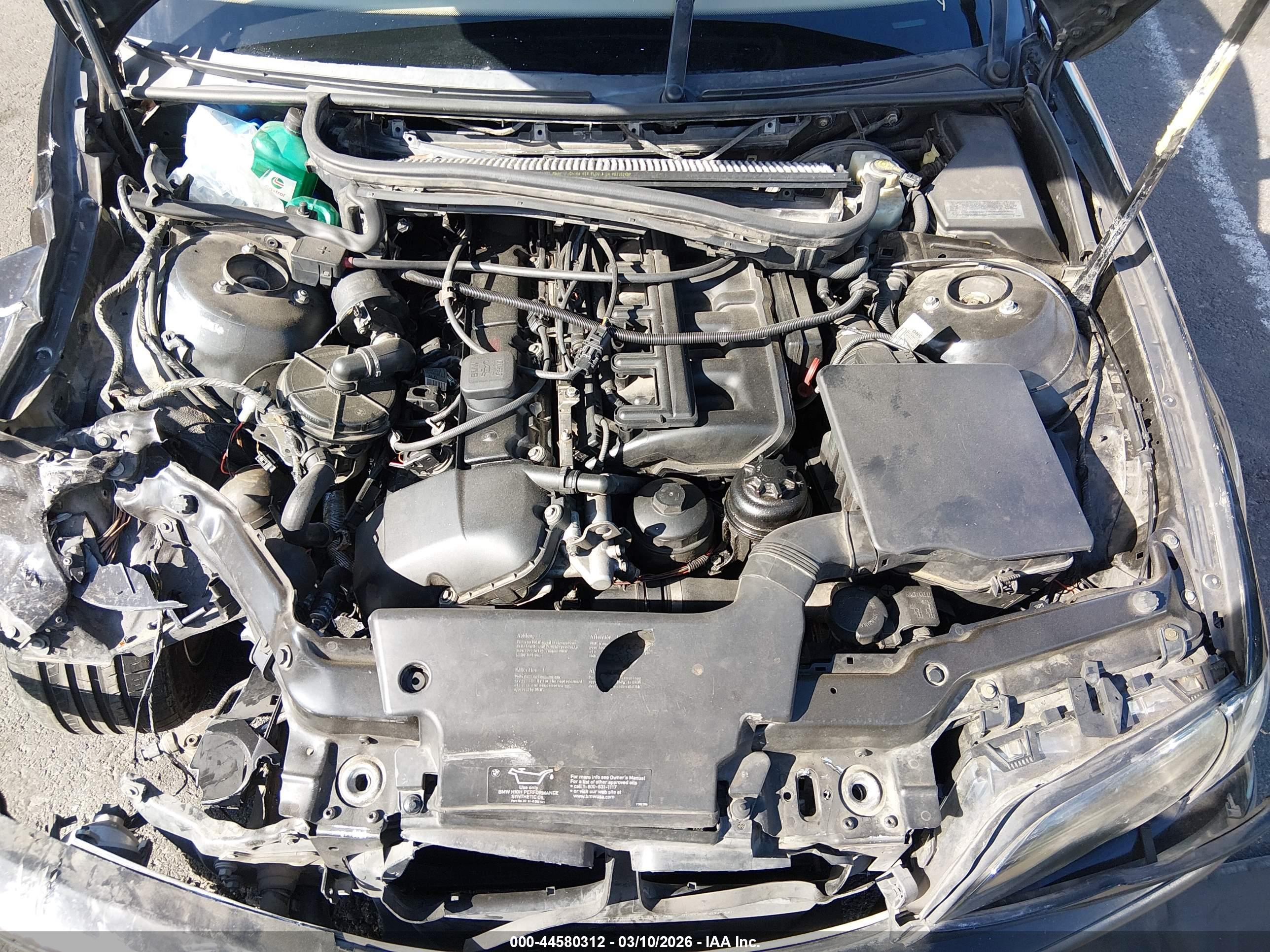 BMW 325I image 10