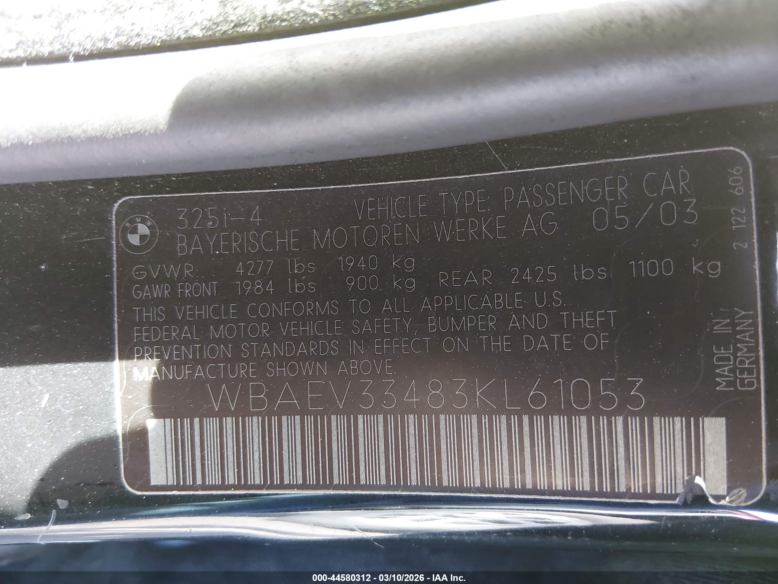 BMW 325I image 9