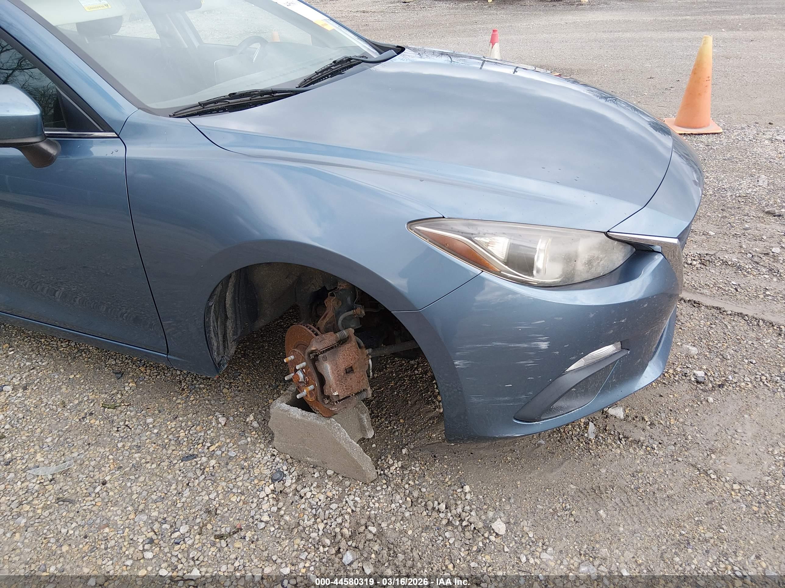 MAZDA MAZDA3 image 6