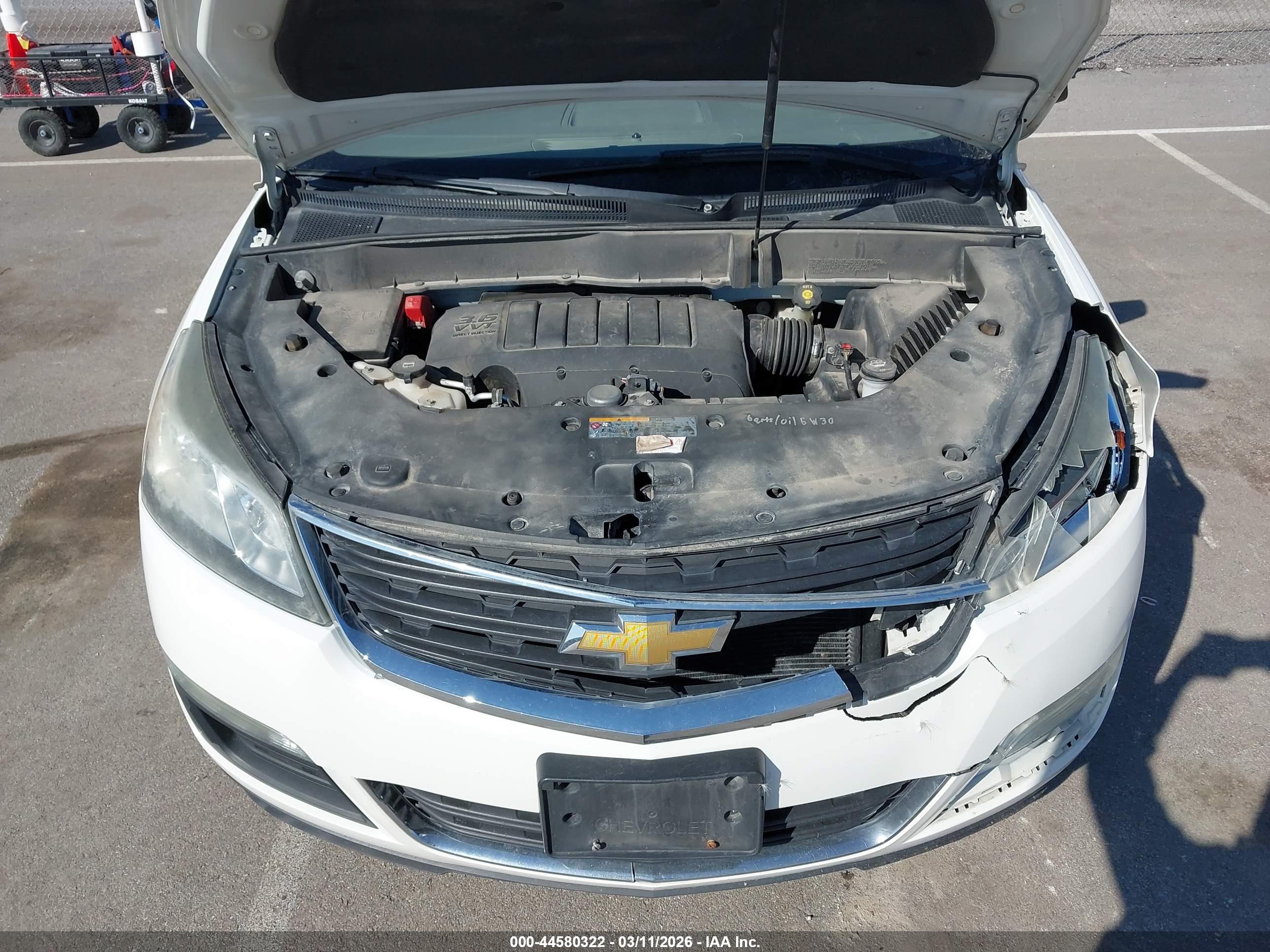 CHEVROLET TRAVERSE image 10