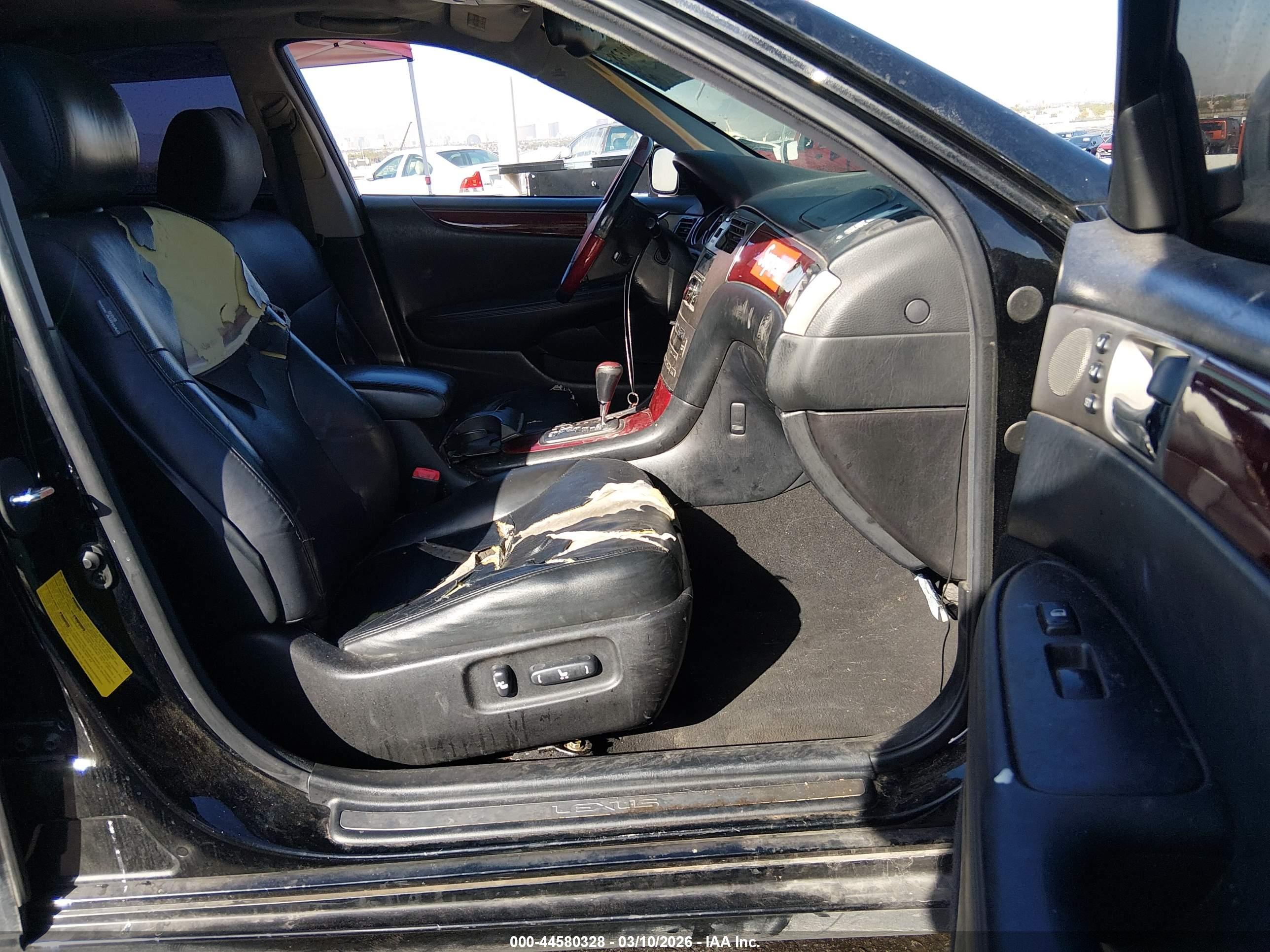 LEXUS ES image 5