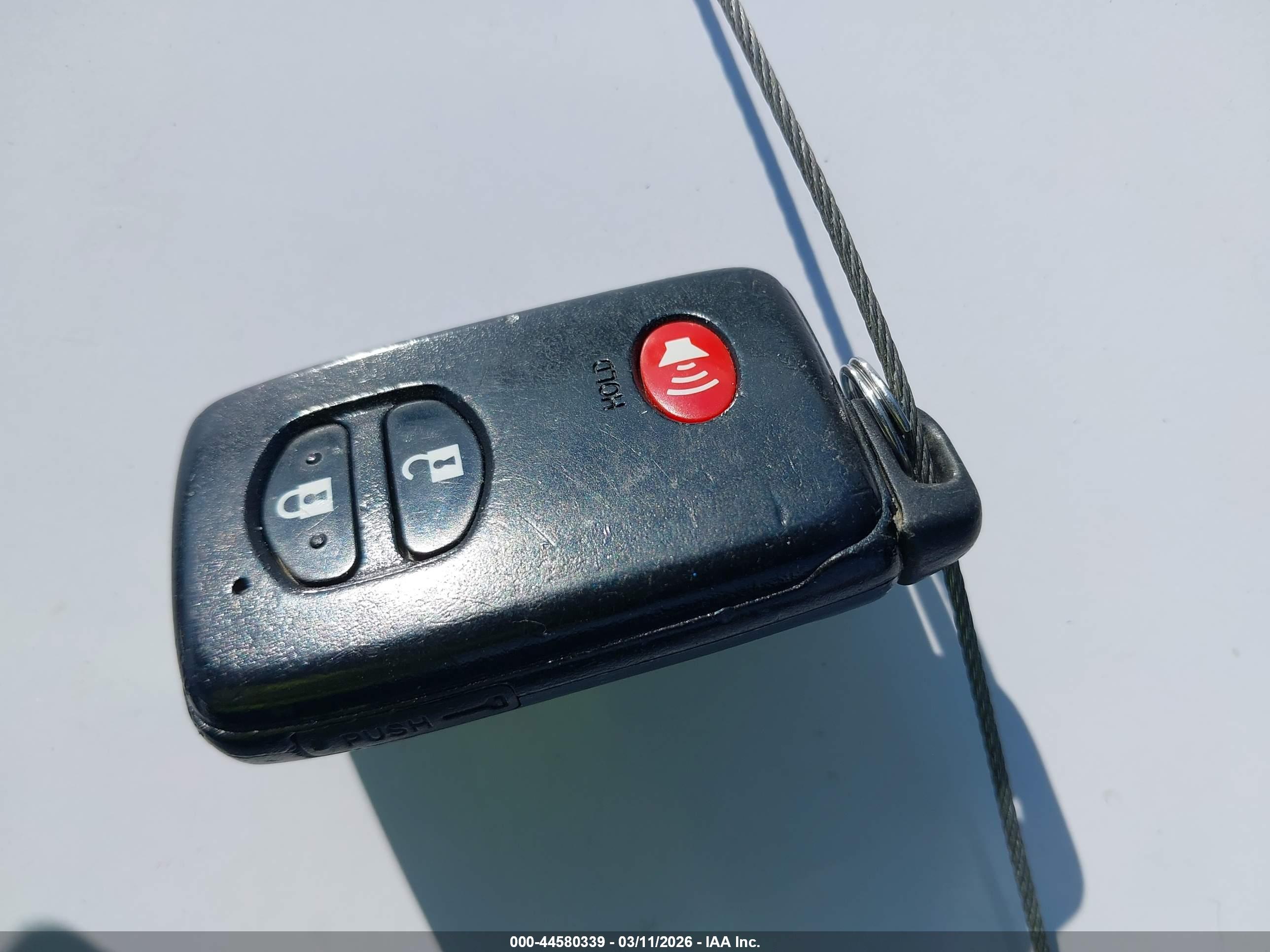 TOYOTA PRIUS image 11