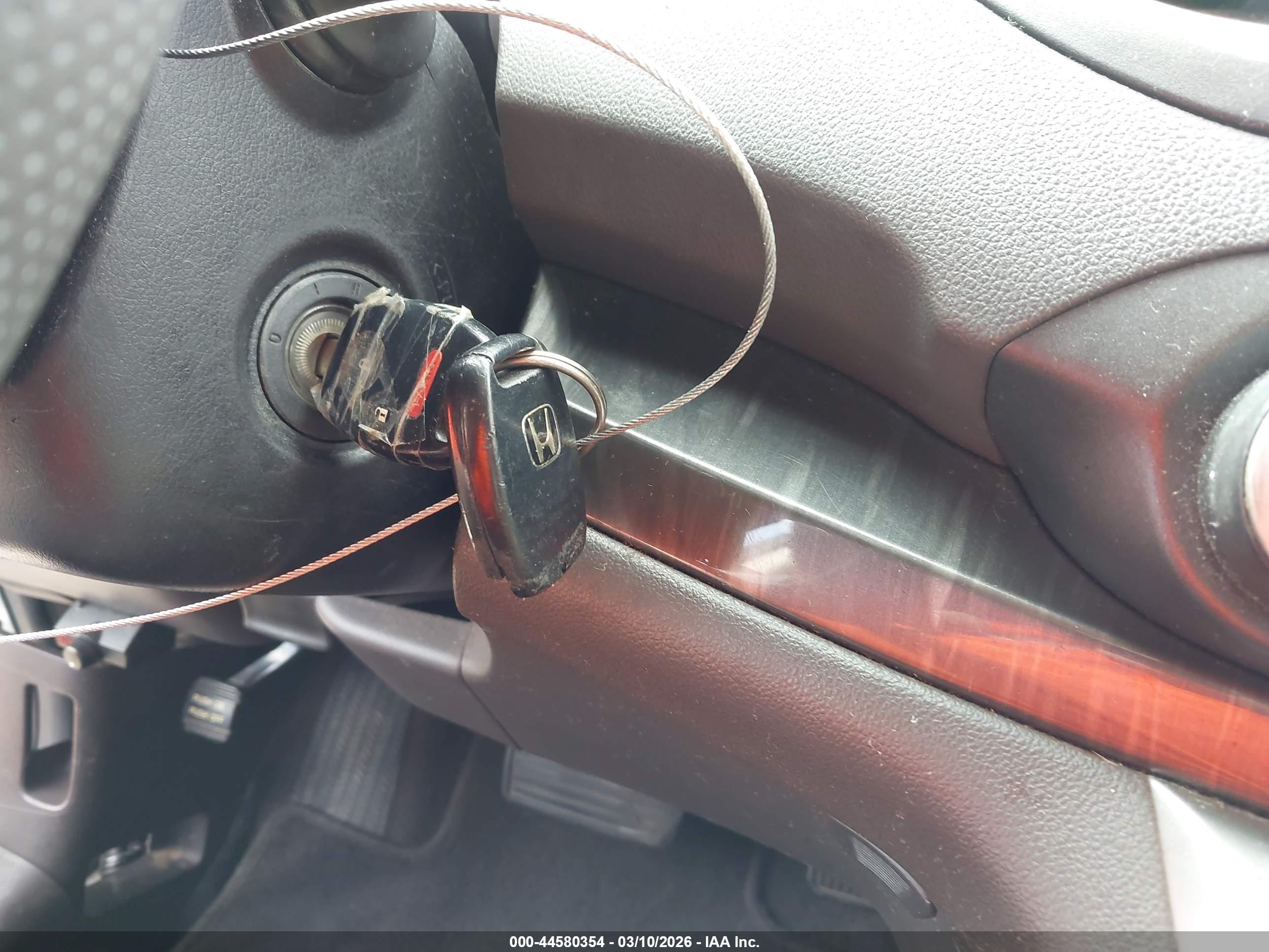 HONDA CR-V image 11